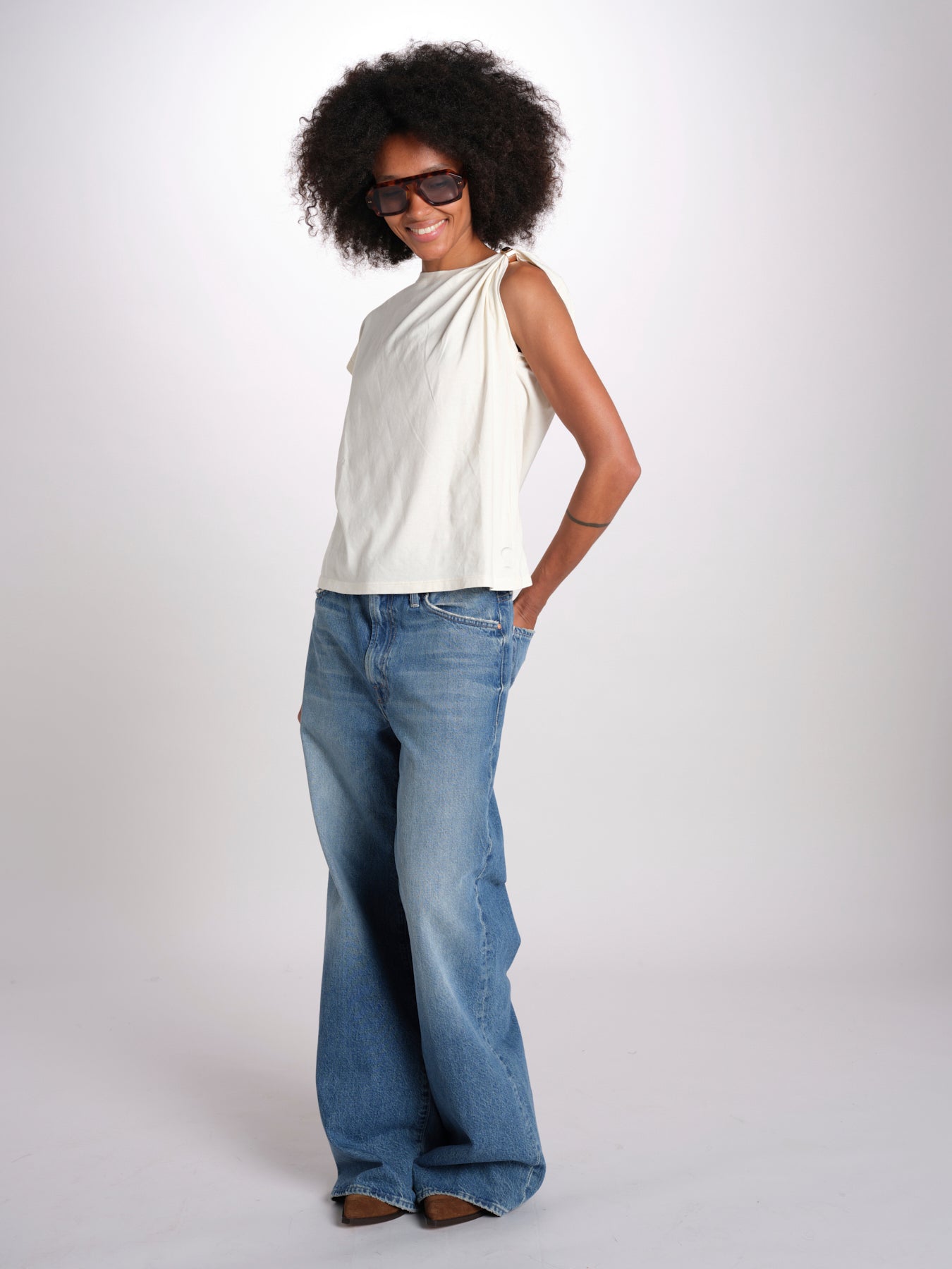t-shirt asimmetrica ALLIA ECRU ba&sh 