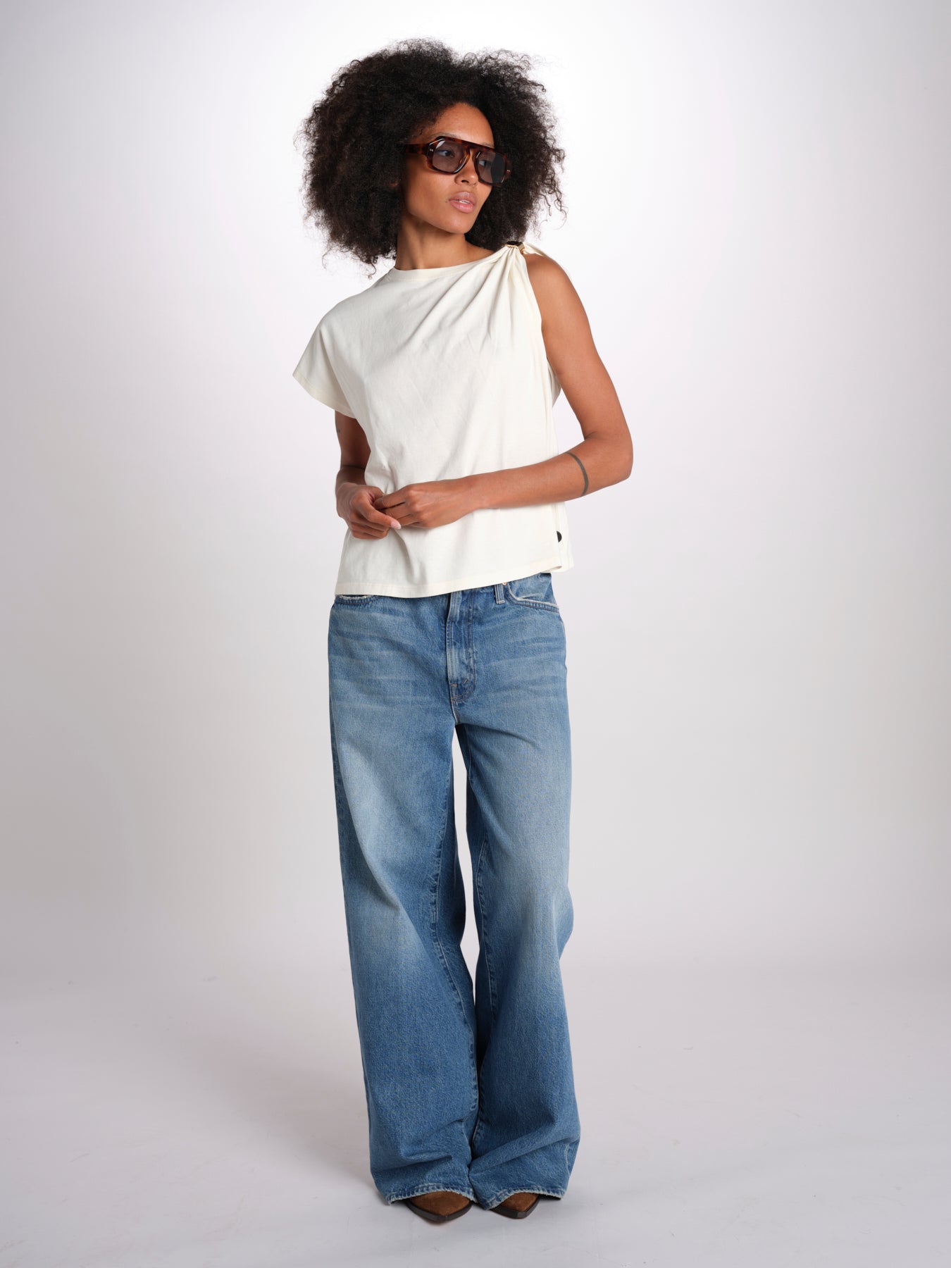 t-shirt asimmetrica ALLIA ECRU ba&sh 