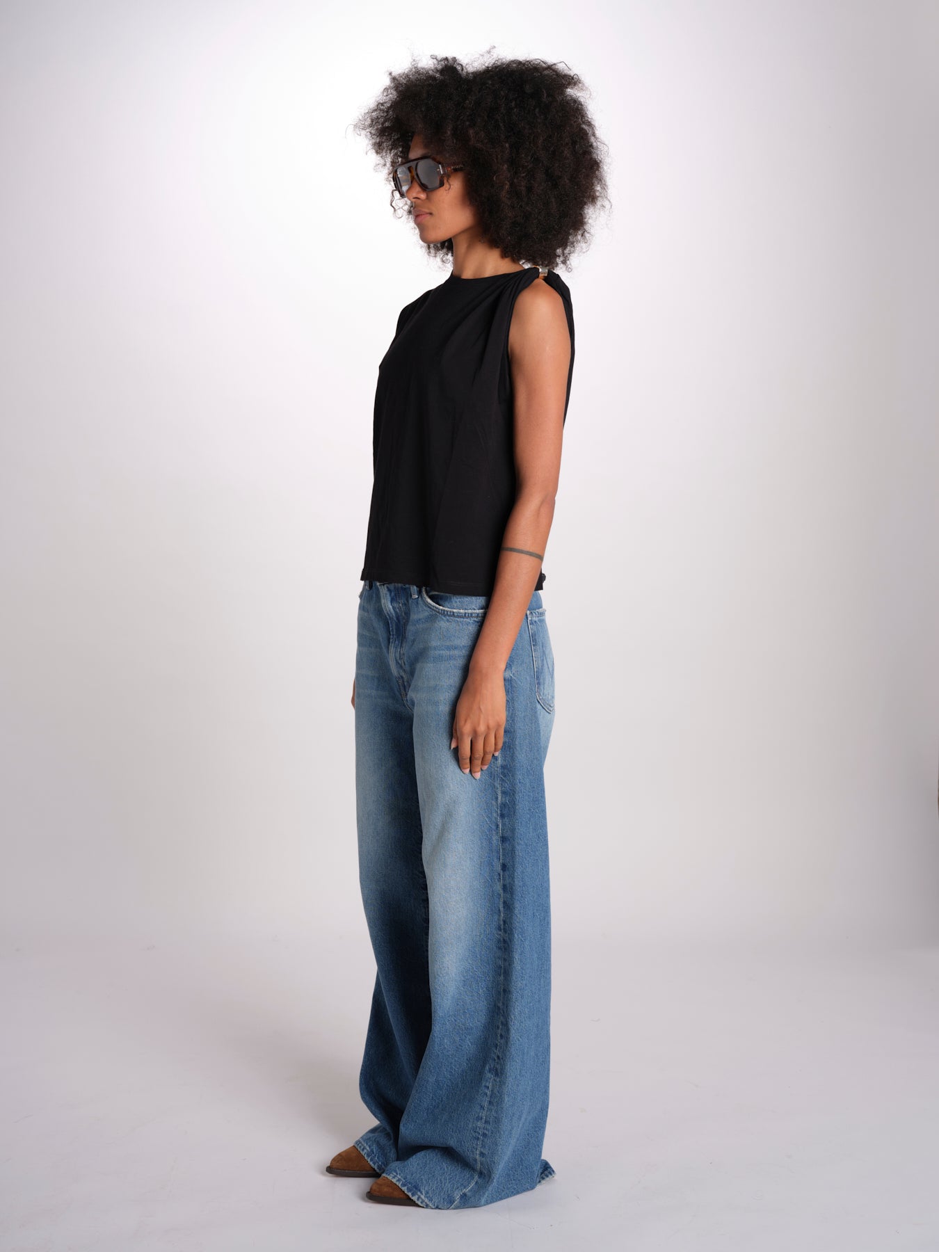 t-shirt asimmetrica ALLIA NOIR ba&sh 