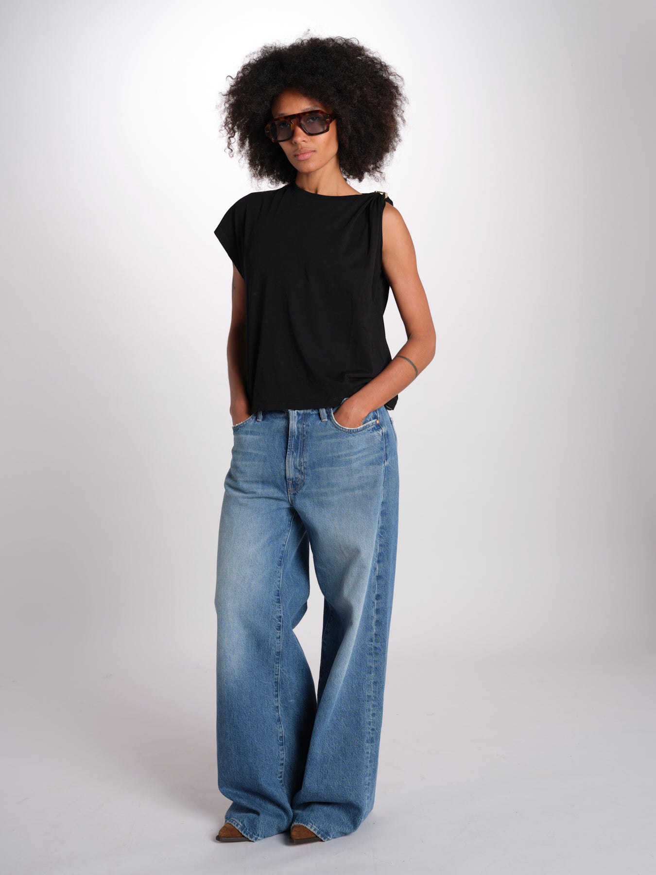 t-shirt asimmetrica ALLIA NOIR ba&sh 