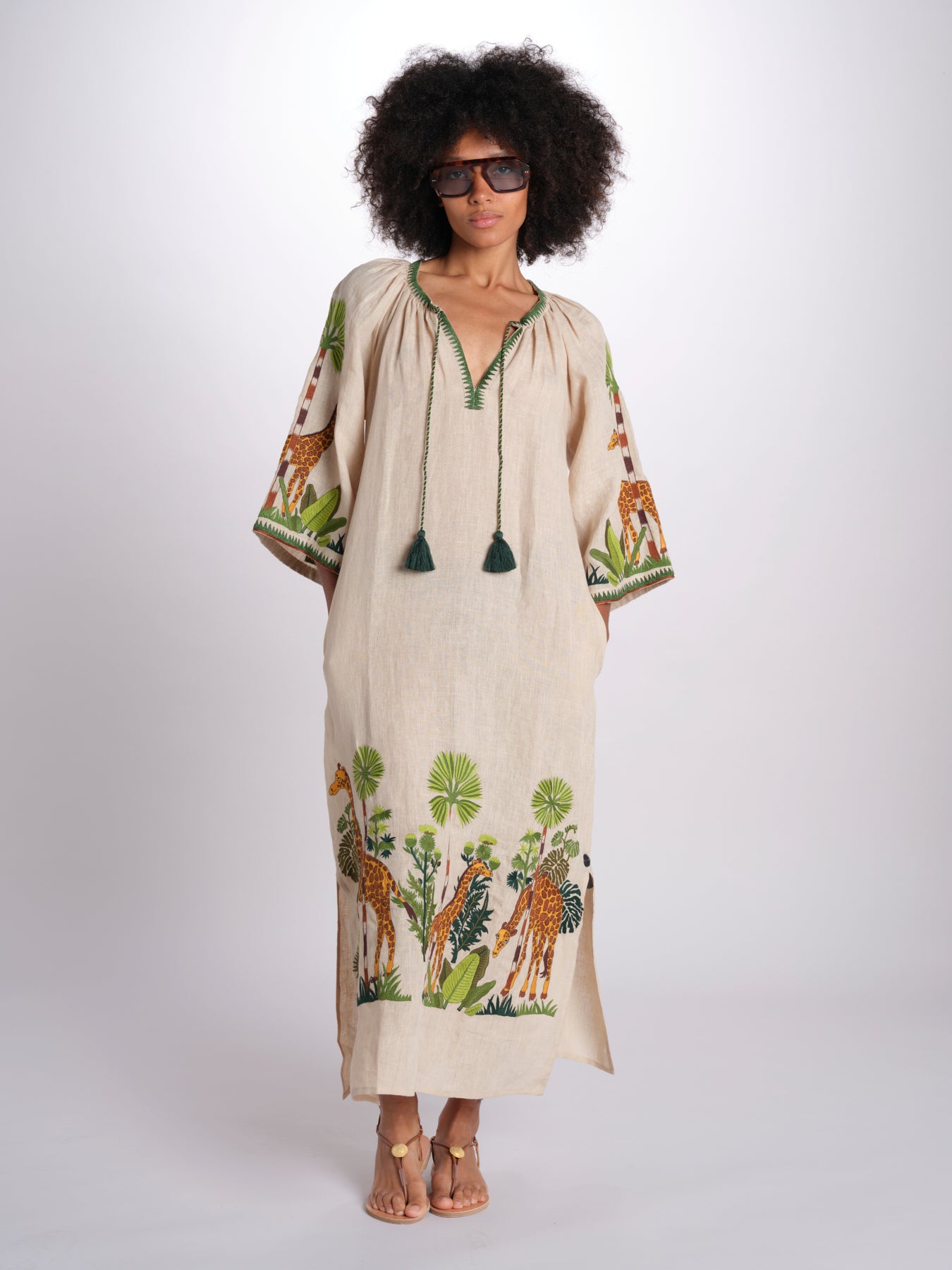 caftano lungo con giraffe ricamate BE24868 BEIGE MULTI benaras soleil 