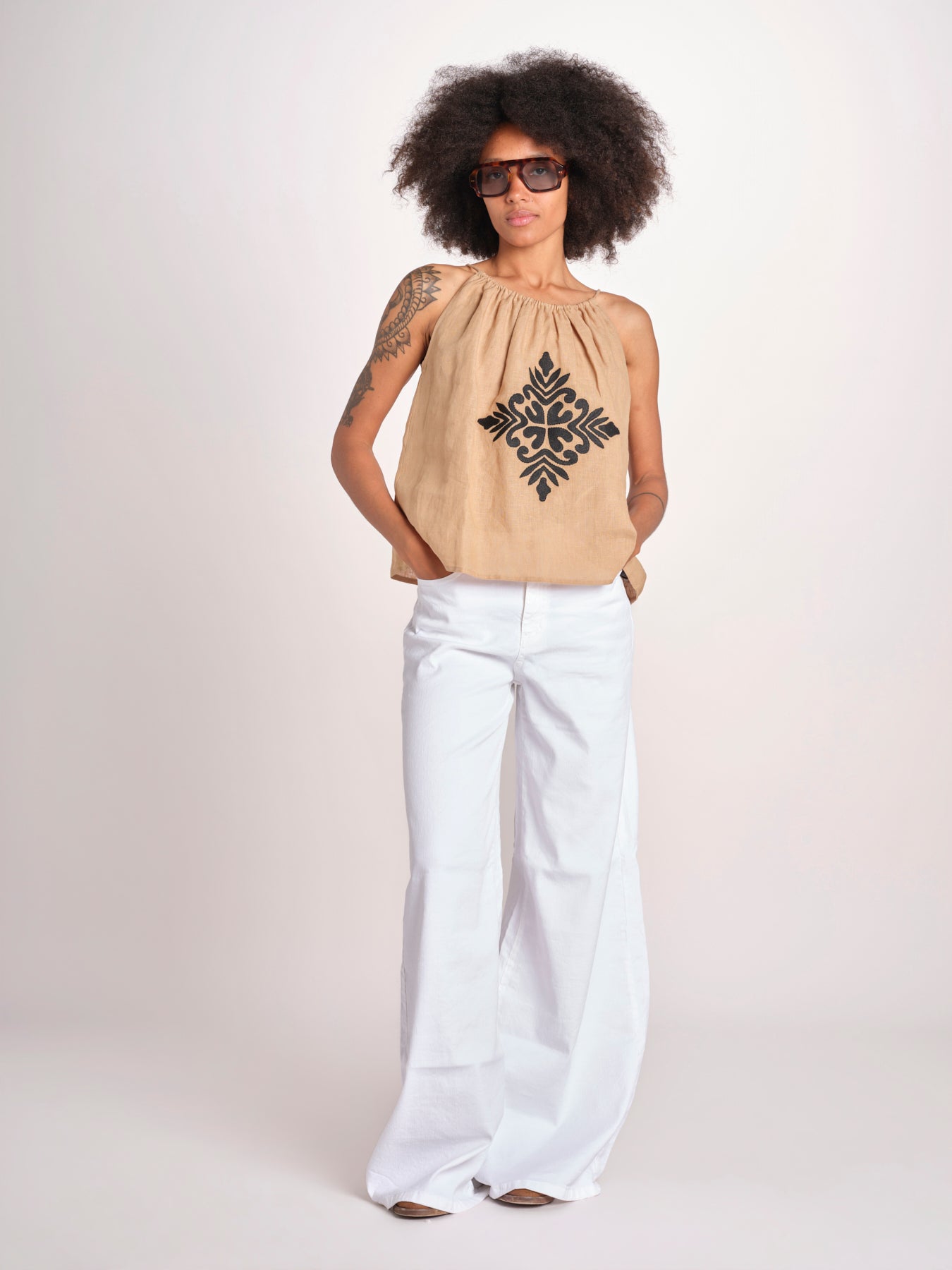 top ricamo greche BE25204 BEIGE BLACK benaras soleil 