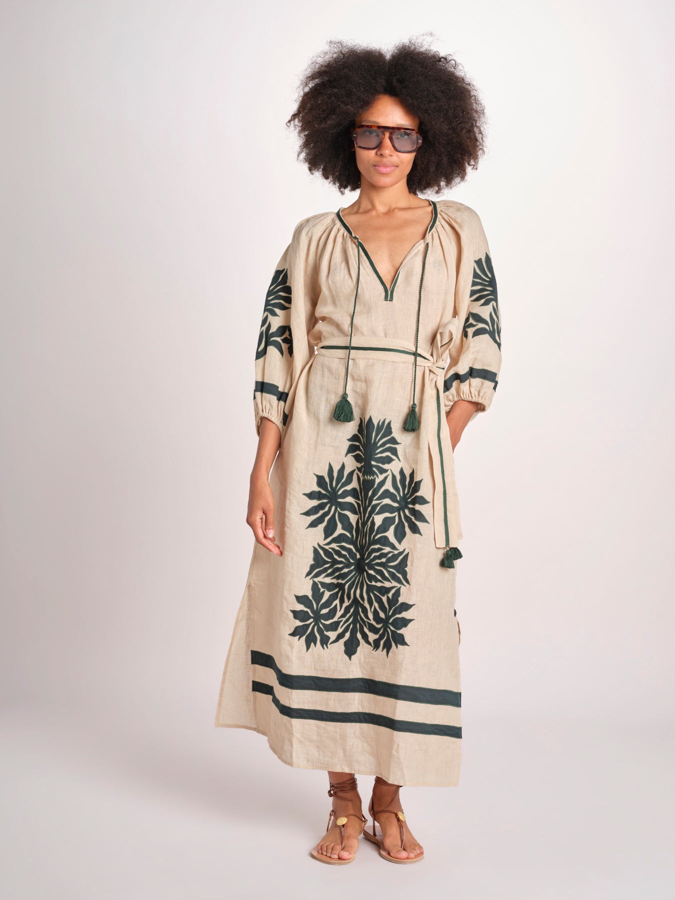 abito con ricamo BE25215 BEIGE GREEN benaras soleil 