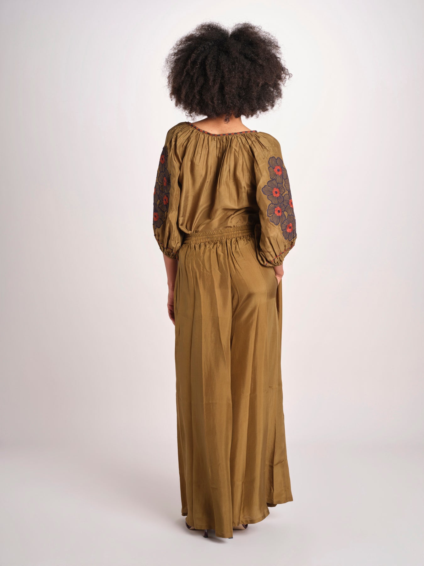 Pantalone in seta over BE25252 KHAKI benaras soleil 