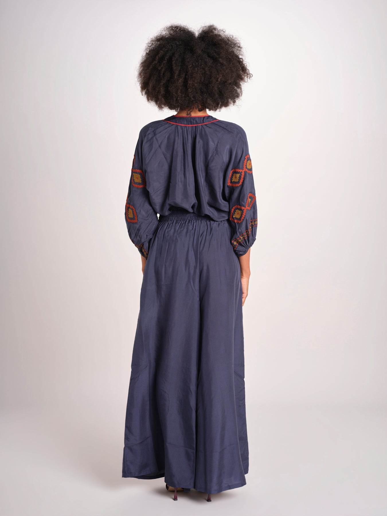 pantalone in seta over BE25252 NAVY benaras soleil 