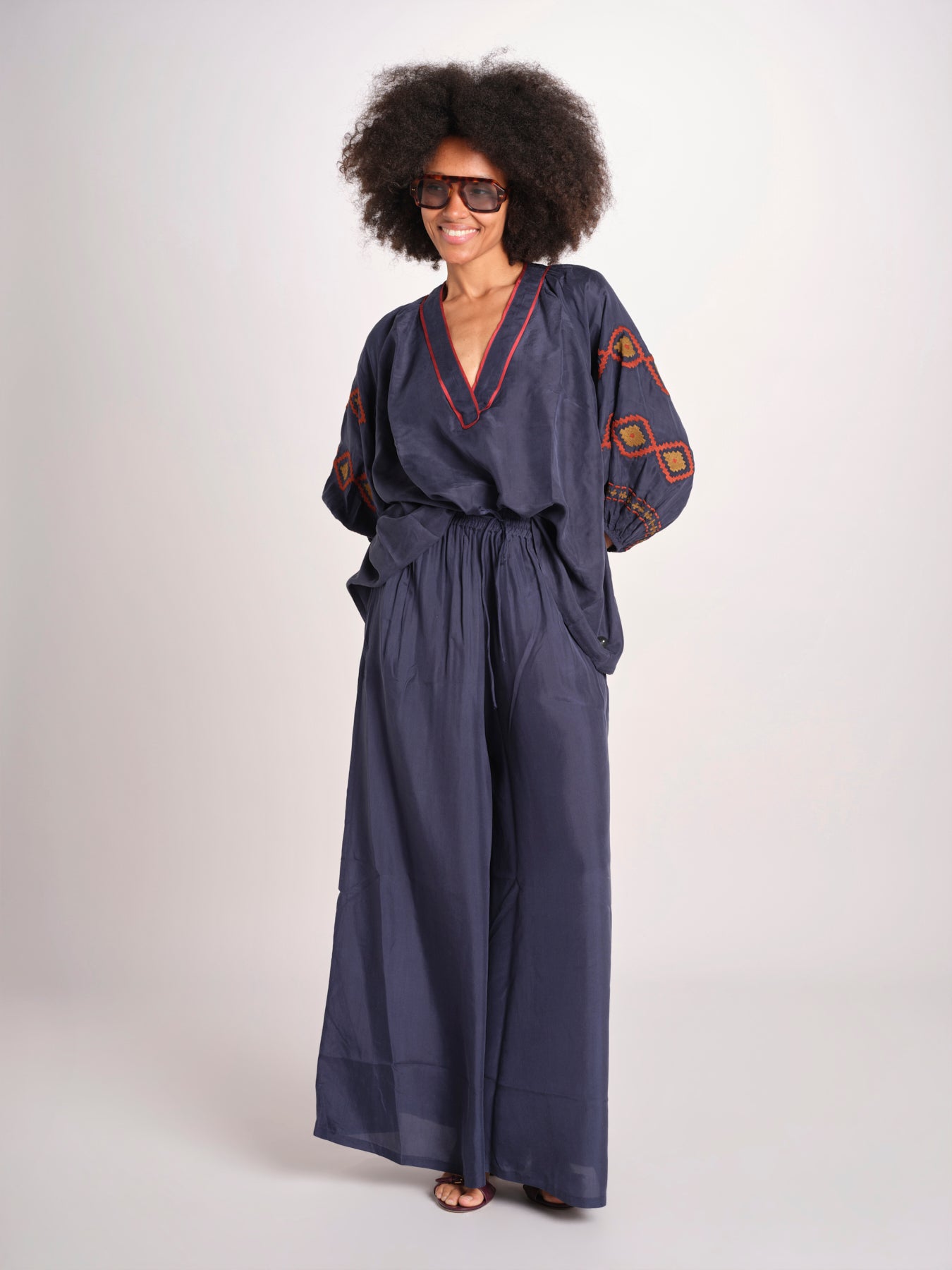 pantalone in seta over BE25252 NAVY benaras soleil 