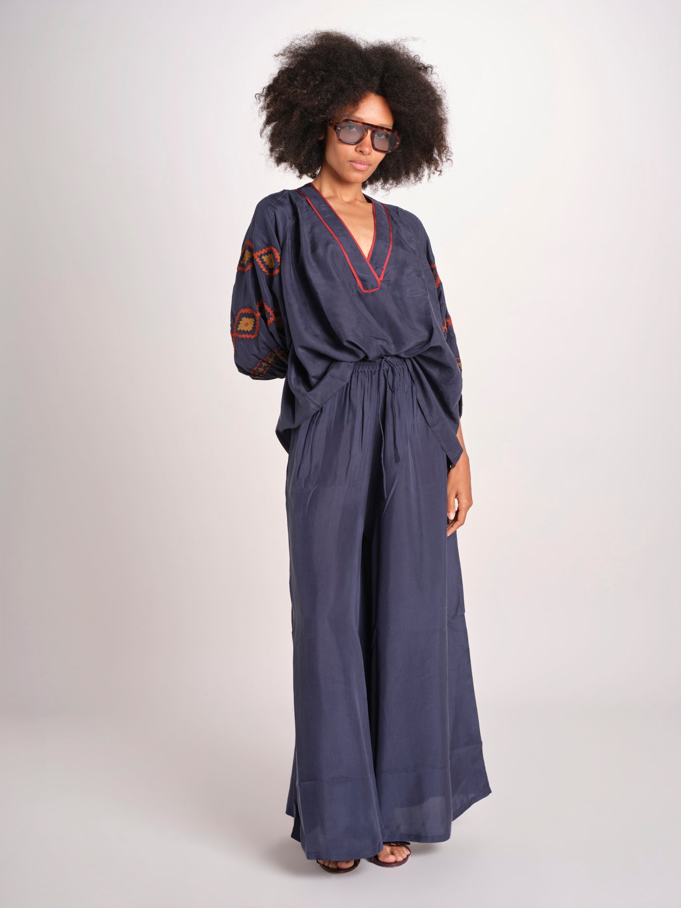pantalone in seta over BE25252 NAVY benaras soleil 