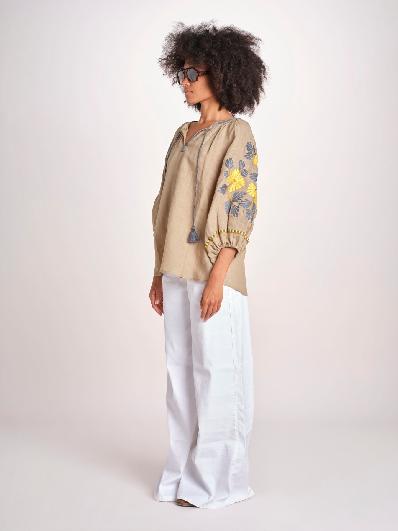 tunica ricamo fiorni BE25308 SAGE GREEN YELLO benaras soleil 