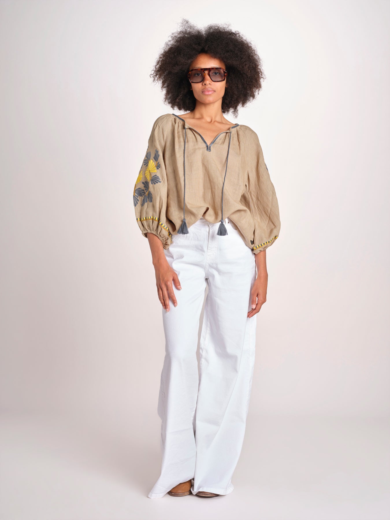 tunica ricamo fiorni BE25308 SAGE GREEN YELLO benaras soleil 