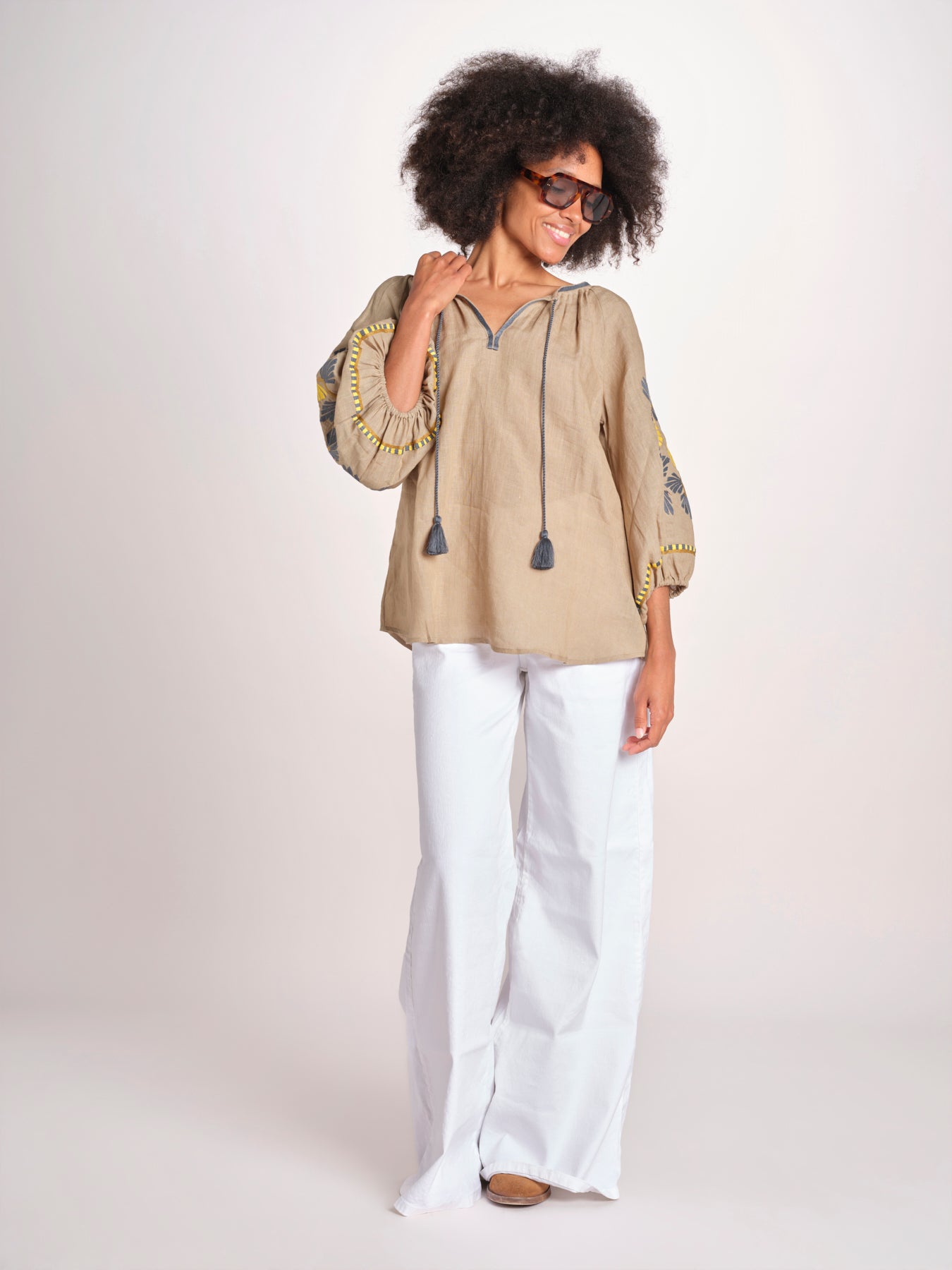 tunica ricamo fiorni BE25308 SAGE GREEN YELLO benaras soleil 