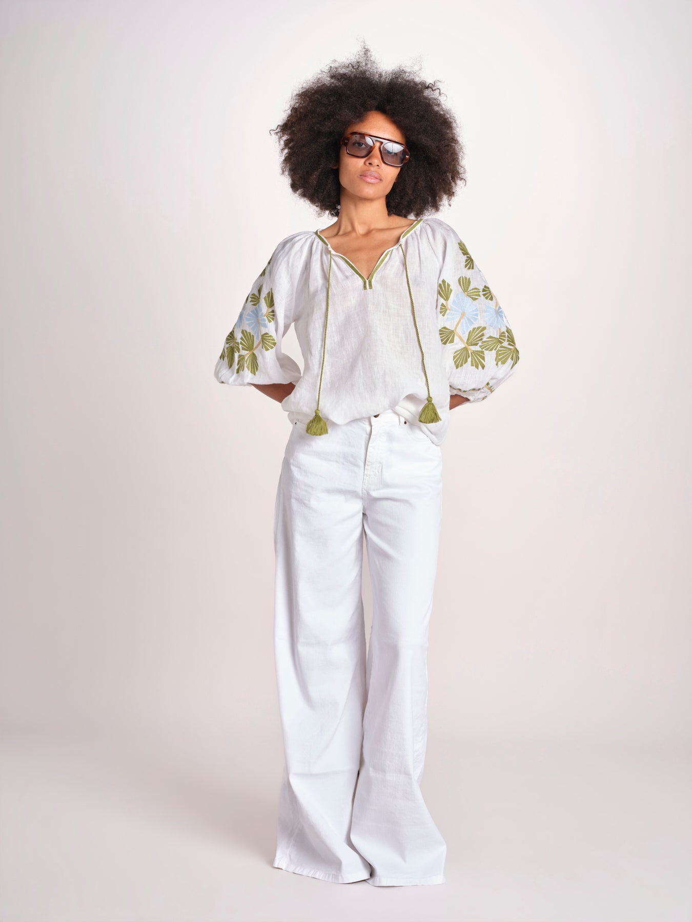 tunica ricamo fiori geometrici BE25308 WHITE LIGHT BLU benaras soleil 
