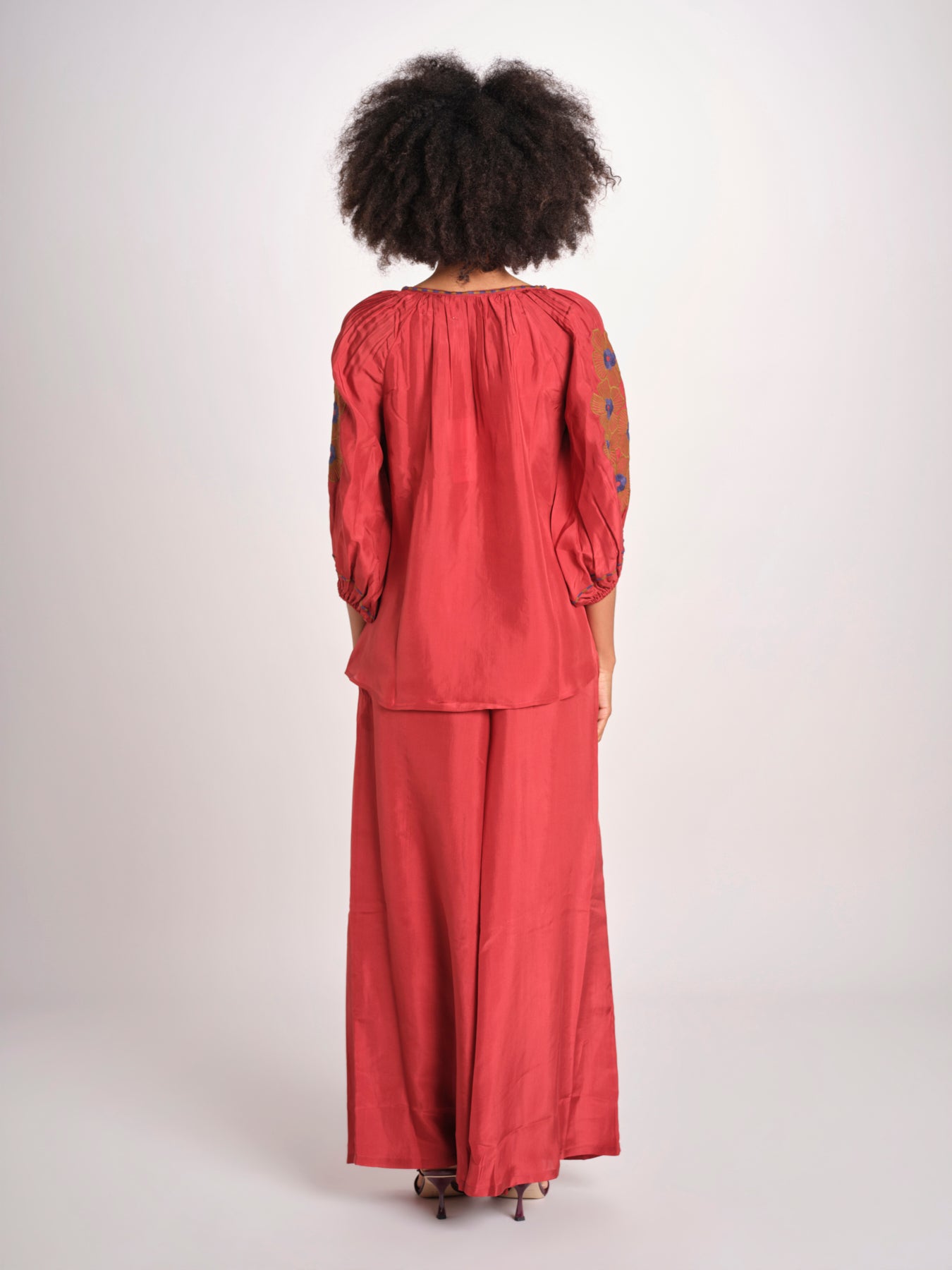 camicia in seta con ricamo fiori BE25407 RUST KHAKI benaras soleil 