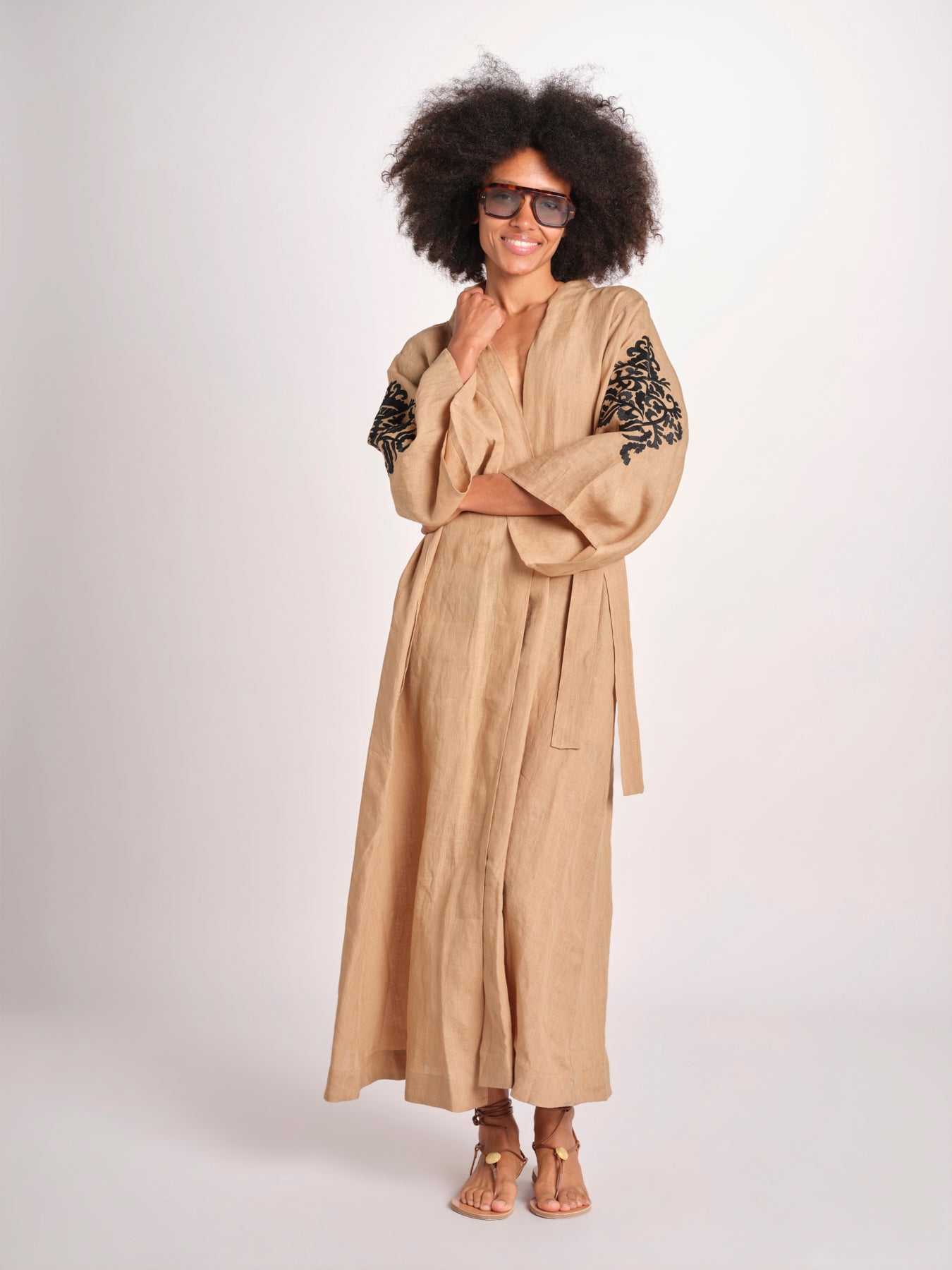 caftano lungo con ricami BE 25244 BEIGE BLACK benaras soleil 
