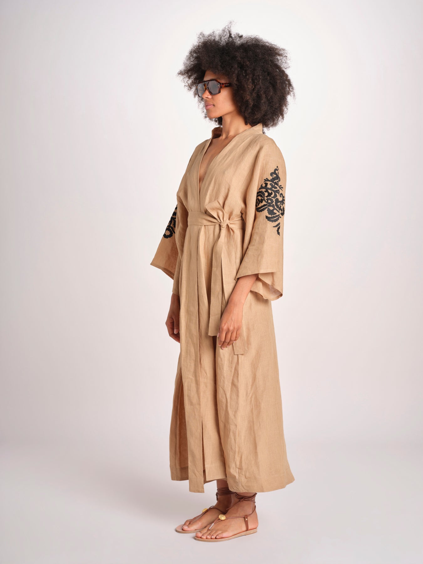 caftano lungo con ricami BE 25244 BEIGE BLACK benaras soleil 