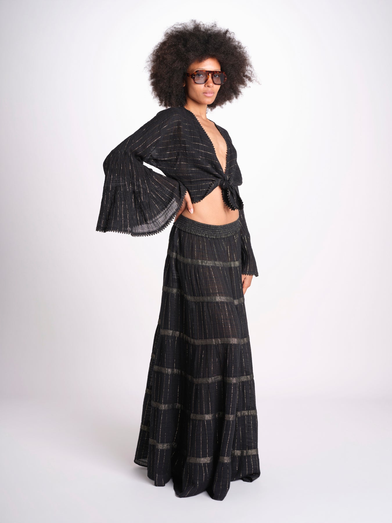 camicia cropped con nodo in lurex gessato JUNE BLACK christianzen 