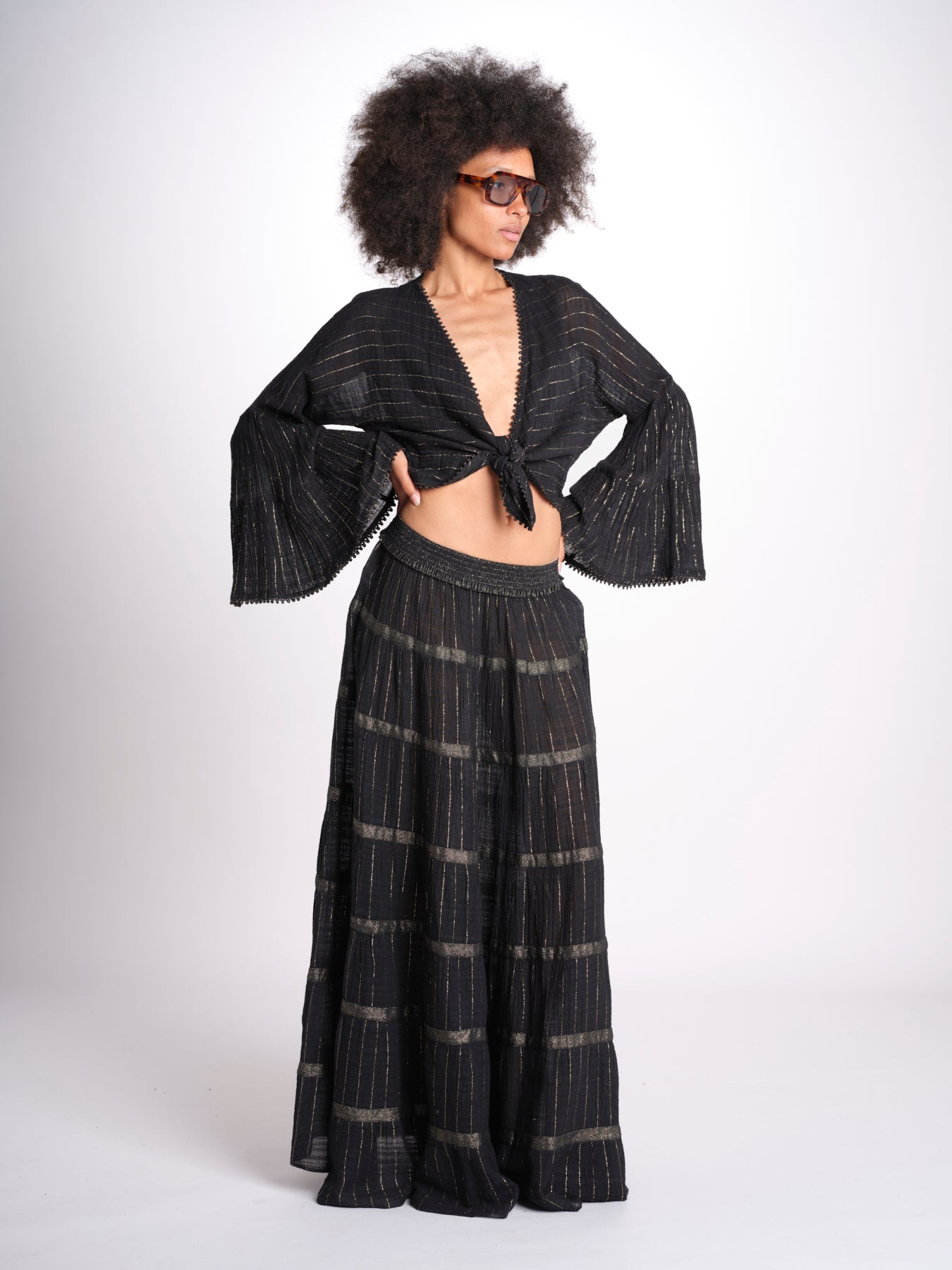 camicia cropped con nodo in lurex gessato JUNE BLACK christianzen 