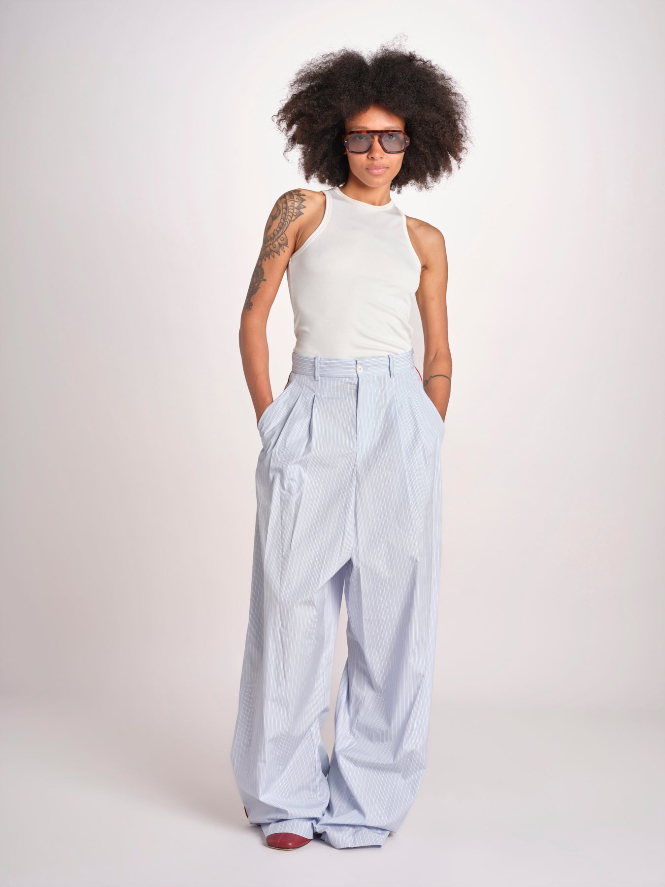 pantalone a righe con piping ELSA MJD266 LIGHT BLUE STIPES jejia 
