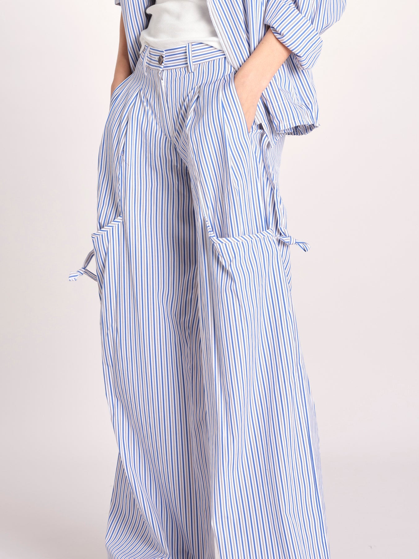 pantalone in popeline a righe RYAN MJD250_ATEX93 BLUE WHITE STRIPES jejia 