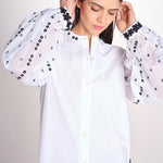Camicia con manica a sbuffo e ricami LINDY OPTICAL WHITE jupe by jackie 