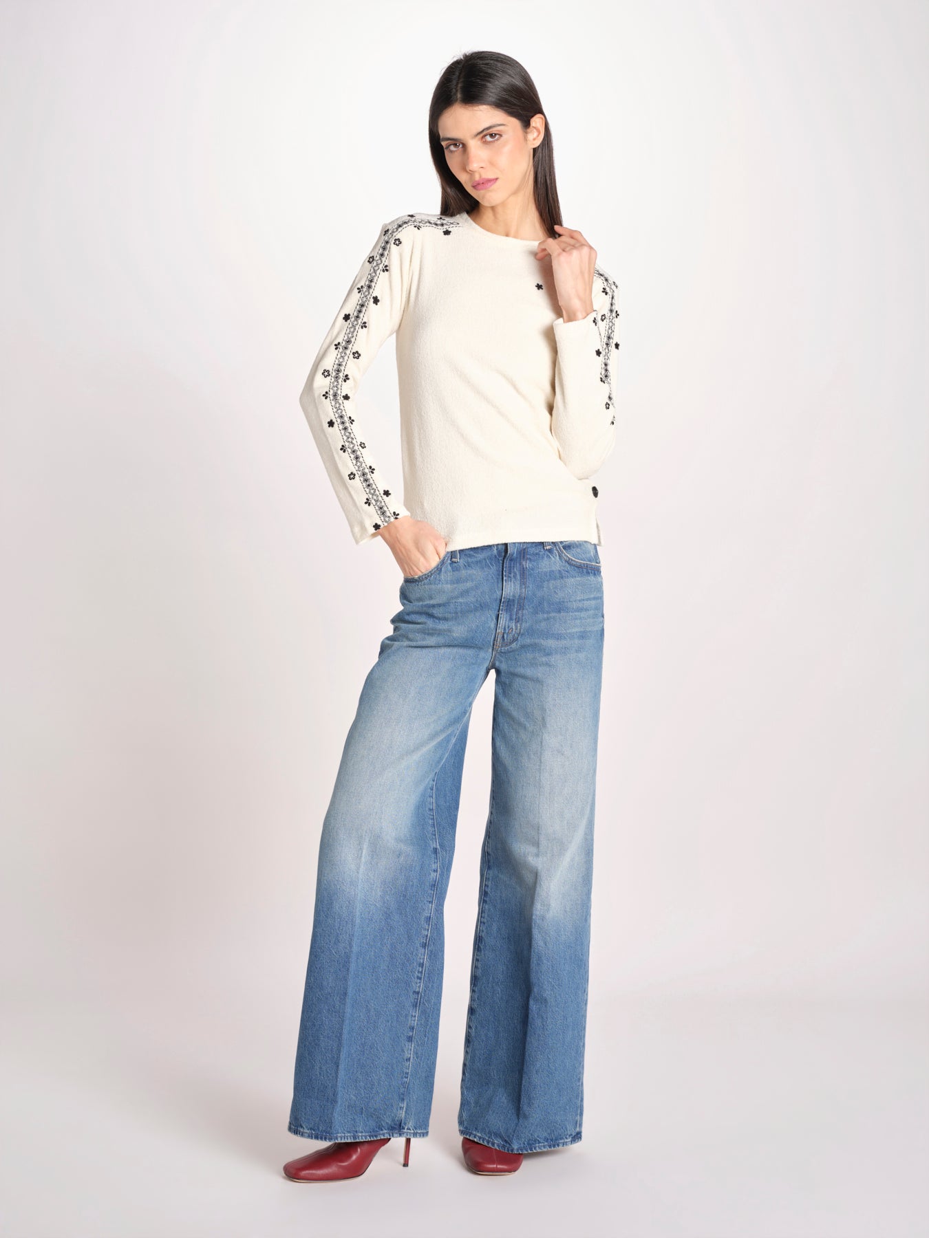 Tshirt in spugna con ricamo MEDROSE OFF WHITE jupe by jackie 