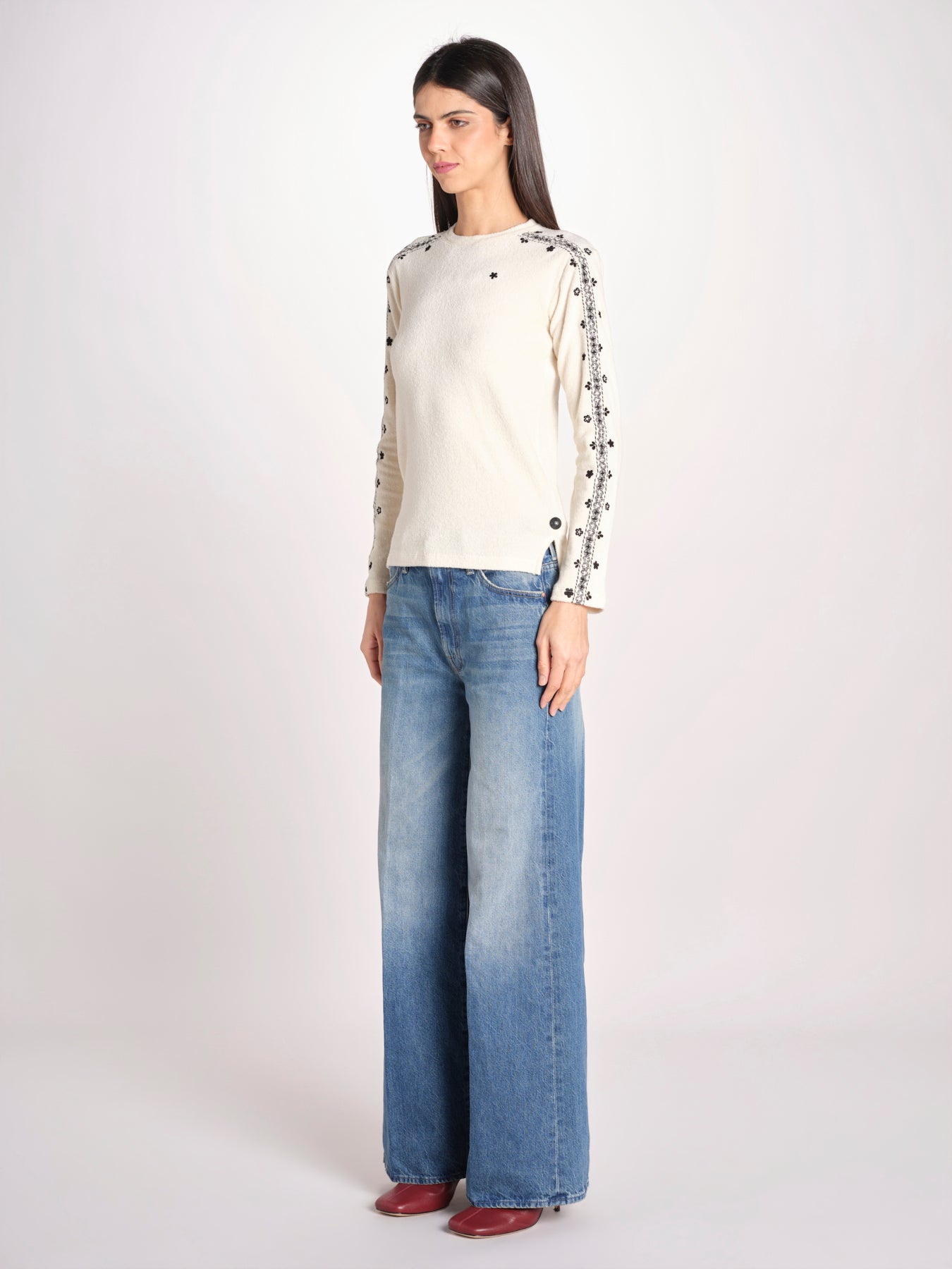 Tshirt in spugna con ricamo MEDROSE OFF WHITE jupe by jackie 