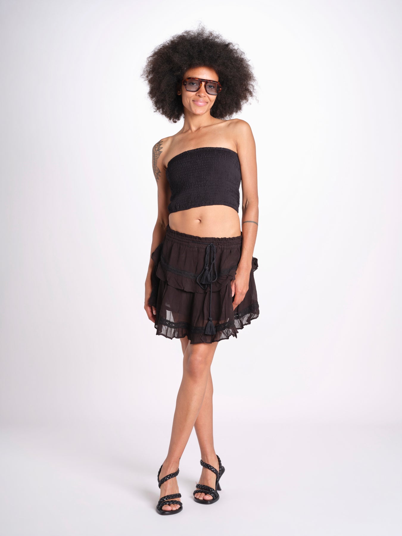 minigonna a balze con pizzo ASANA NOIR laraethnics 