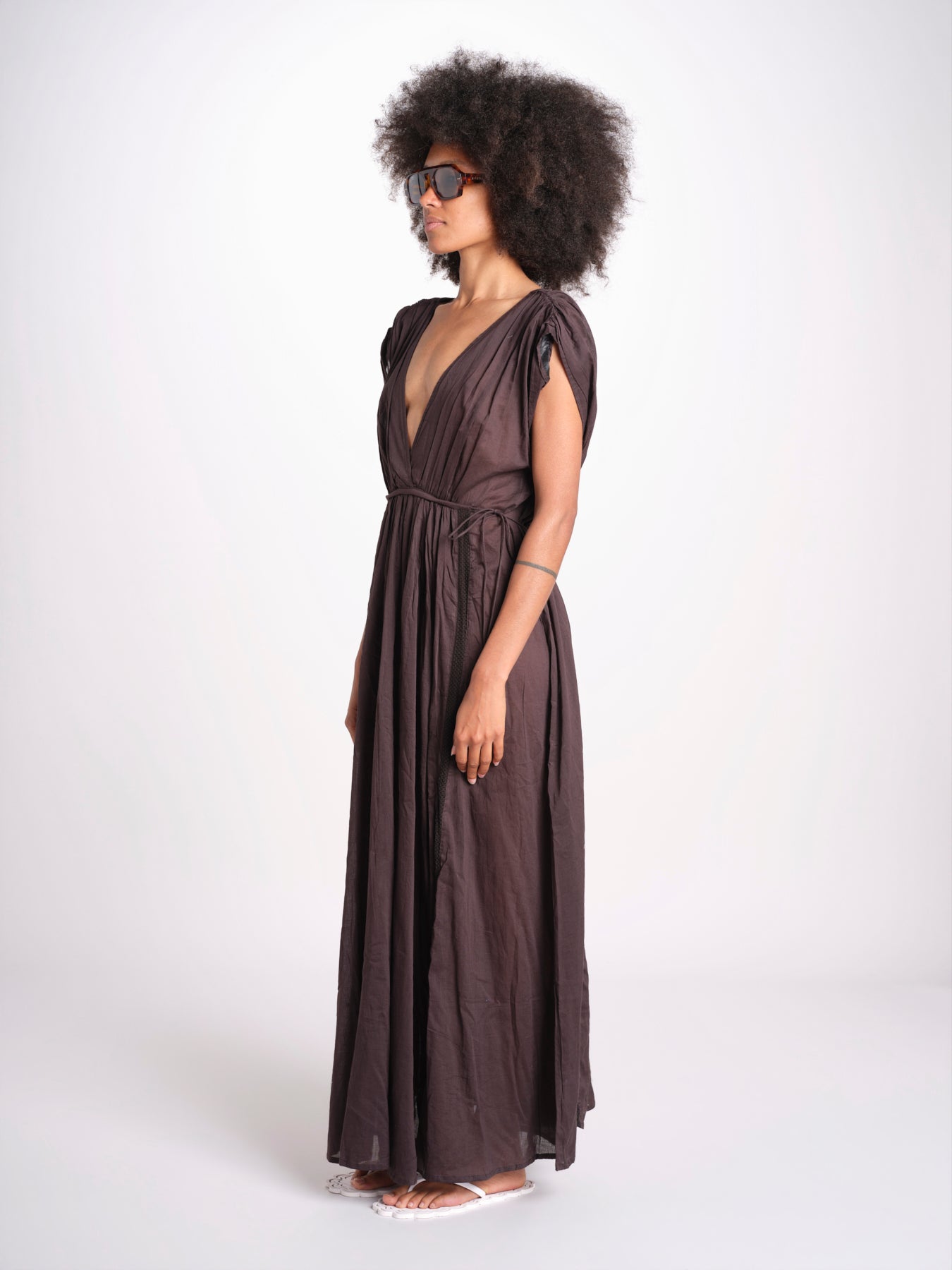 abito con nervature legato in vita MIKONBLK CHOCOLAT laraethnics 