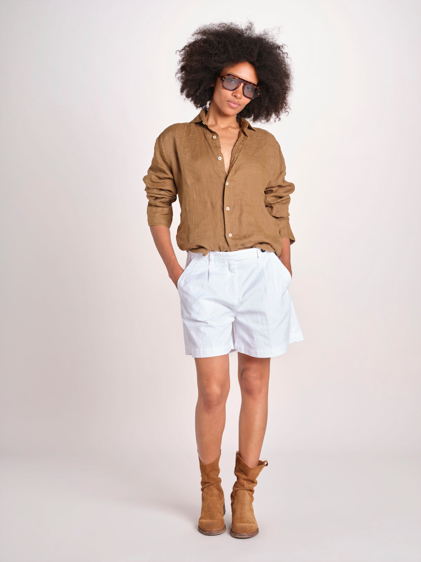 Camicia maschile in lino M012 973 CAPPUCCINO milaura 