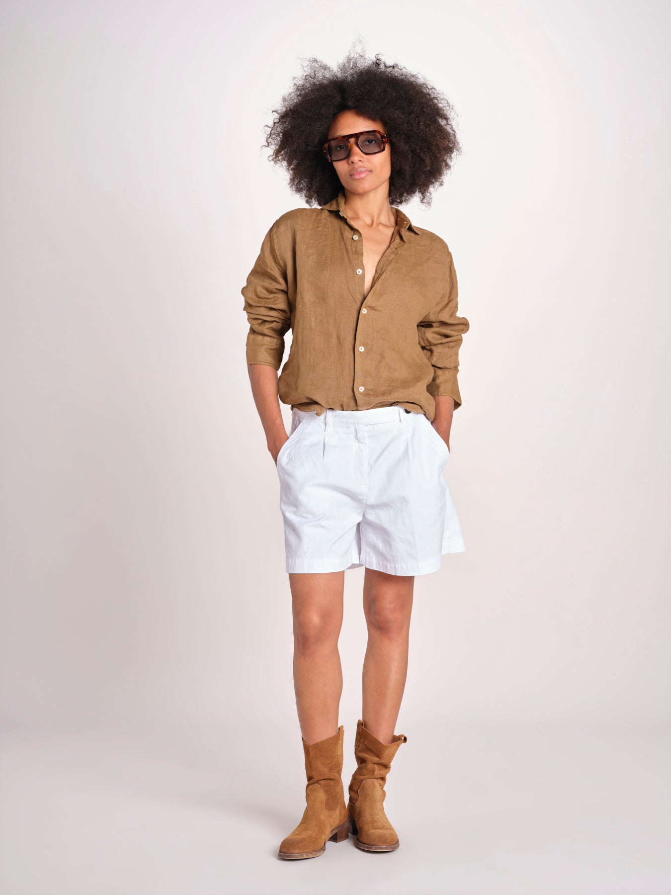 Camicia maschile in lino M012 973 CAPPUCCINO milaura 