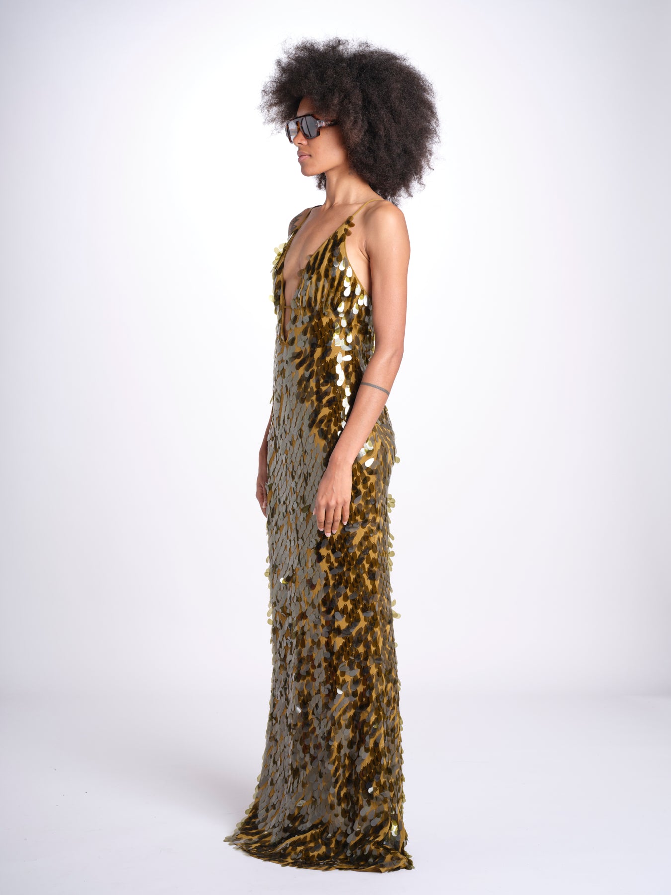 abito in paillettes THE SAPHIRE OLIVE misha 