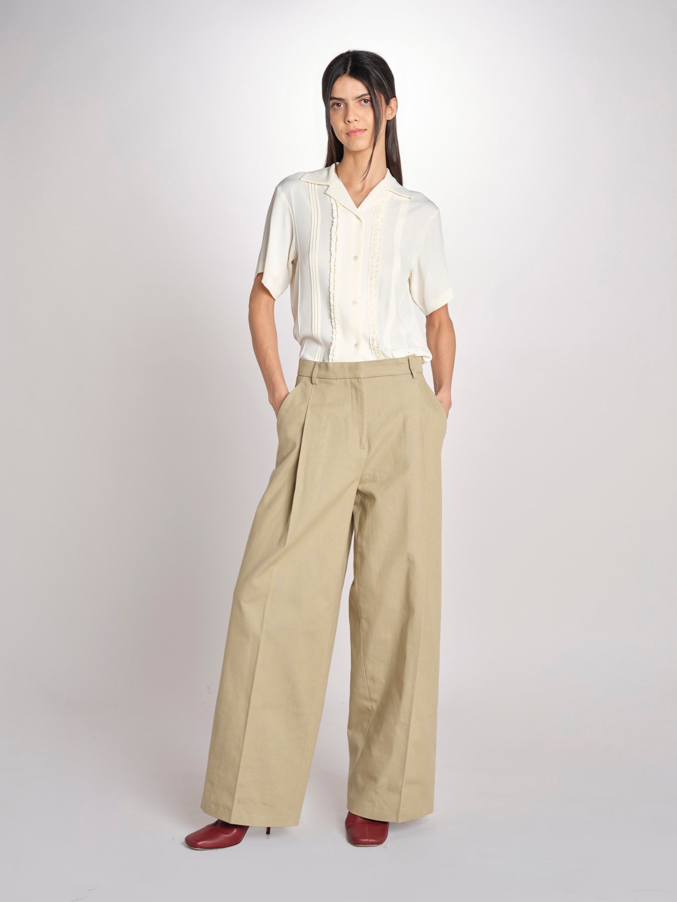 pantalone in canvas con pinces B042-02152-1186 KAKI CHIARO n21 