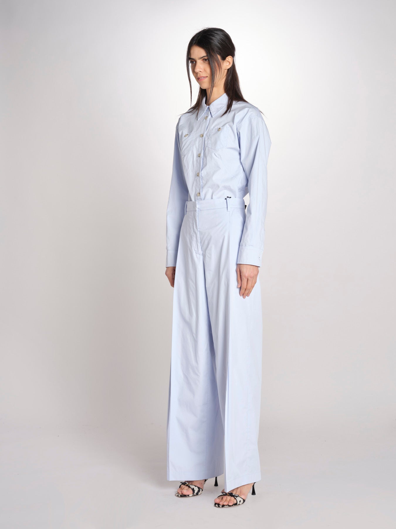 pantalone con pinces in popeline B043-0187-6311 CELESTE n21 