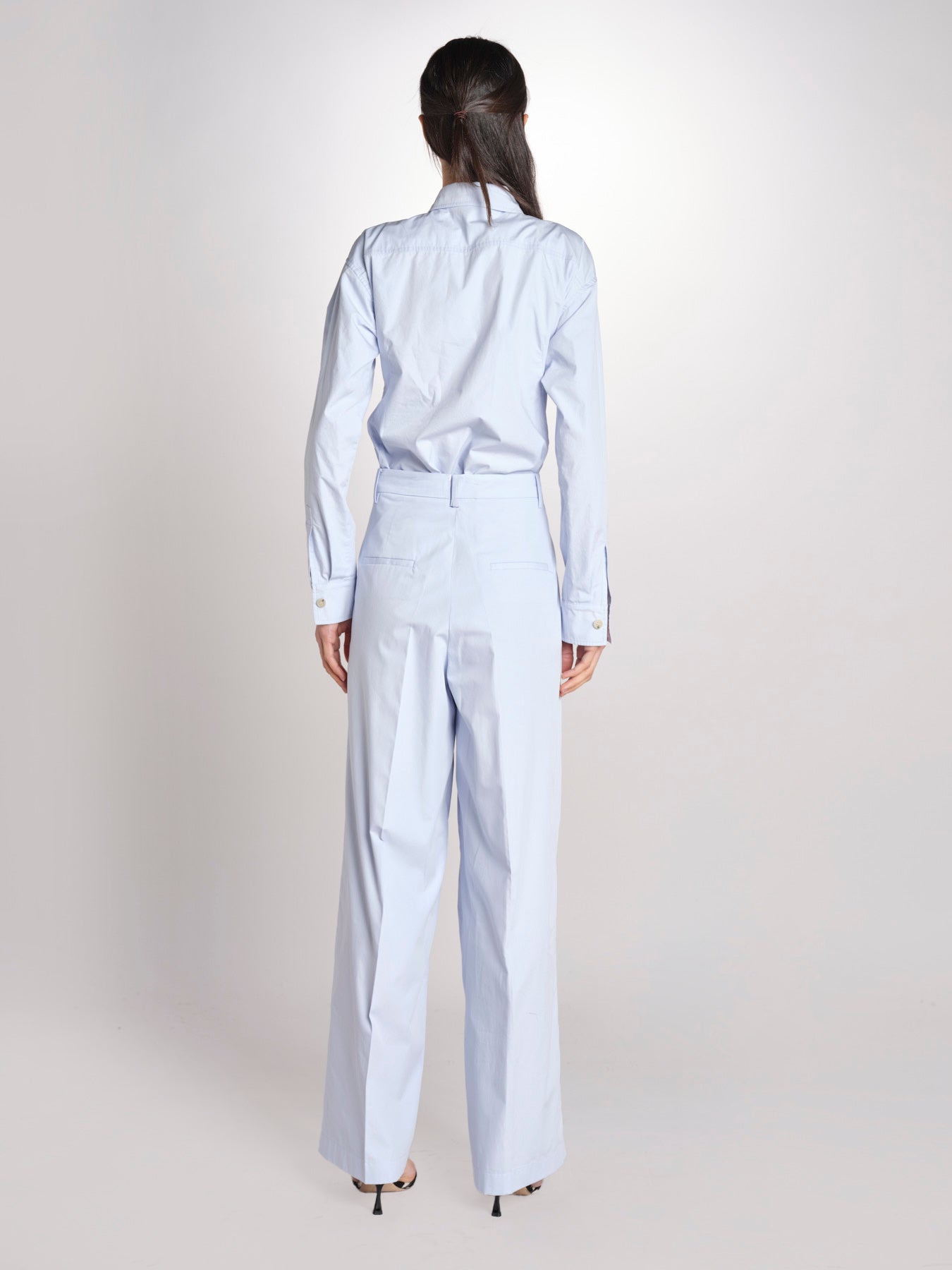 pantalone con pinces in popeline B043-0187-6311 CELESTE n21 