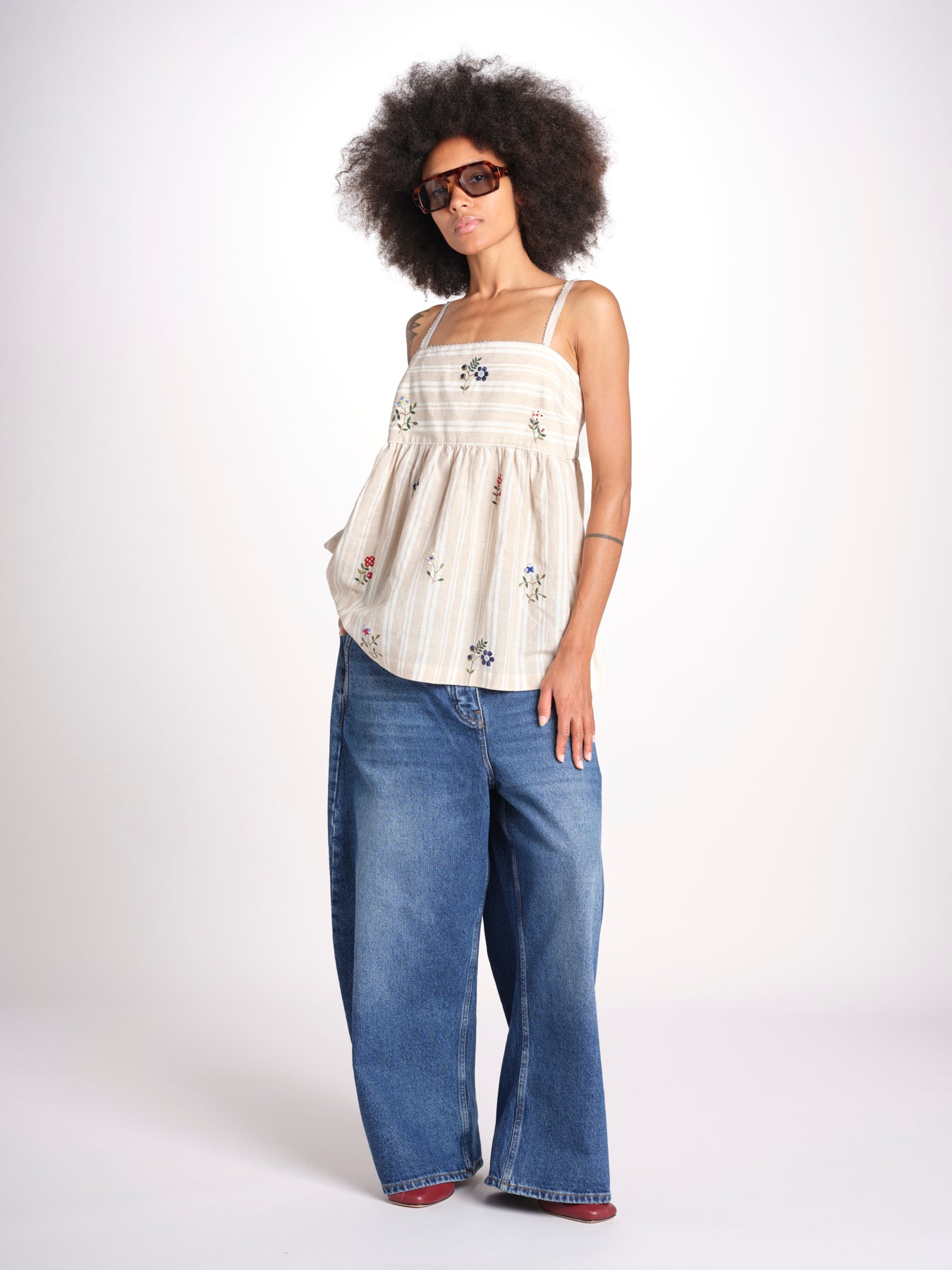 top a righe con fiorellini ricamati 1WS-58S BEIGE.WHITE STRIPES payal pratap 