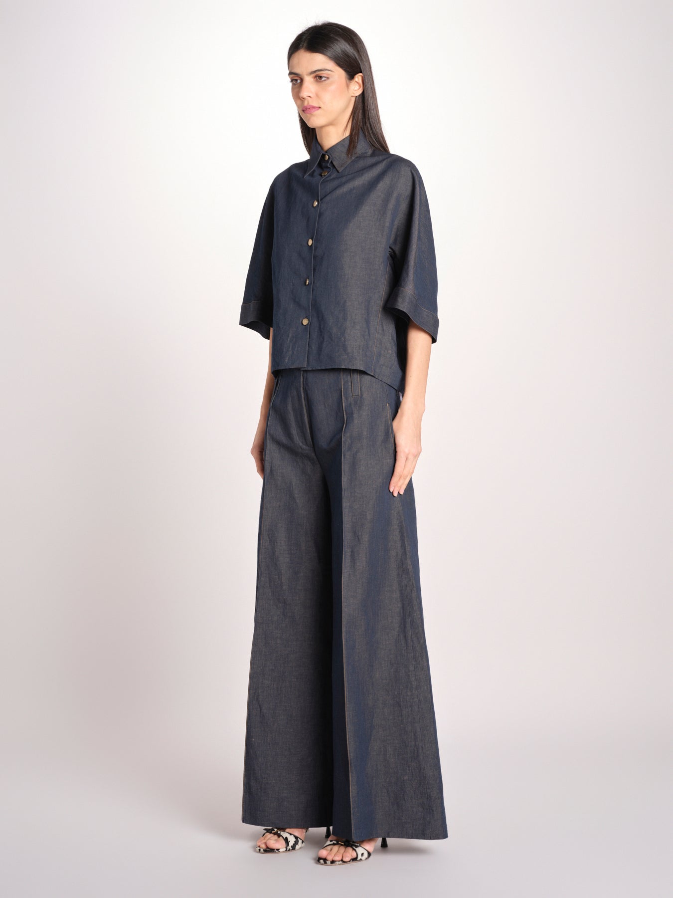 camicia in denim leggero BILYA 33119 356 606 quelledue 