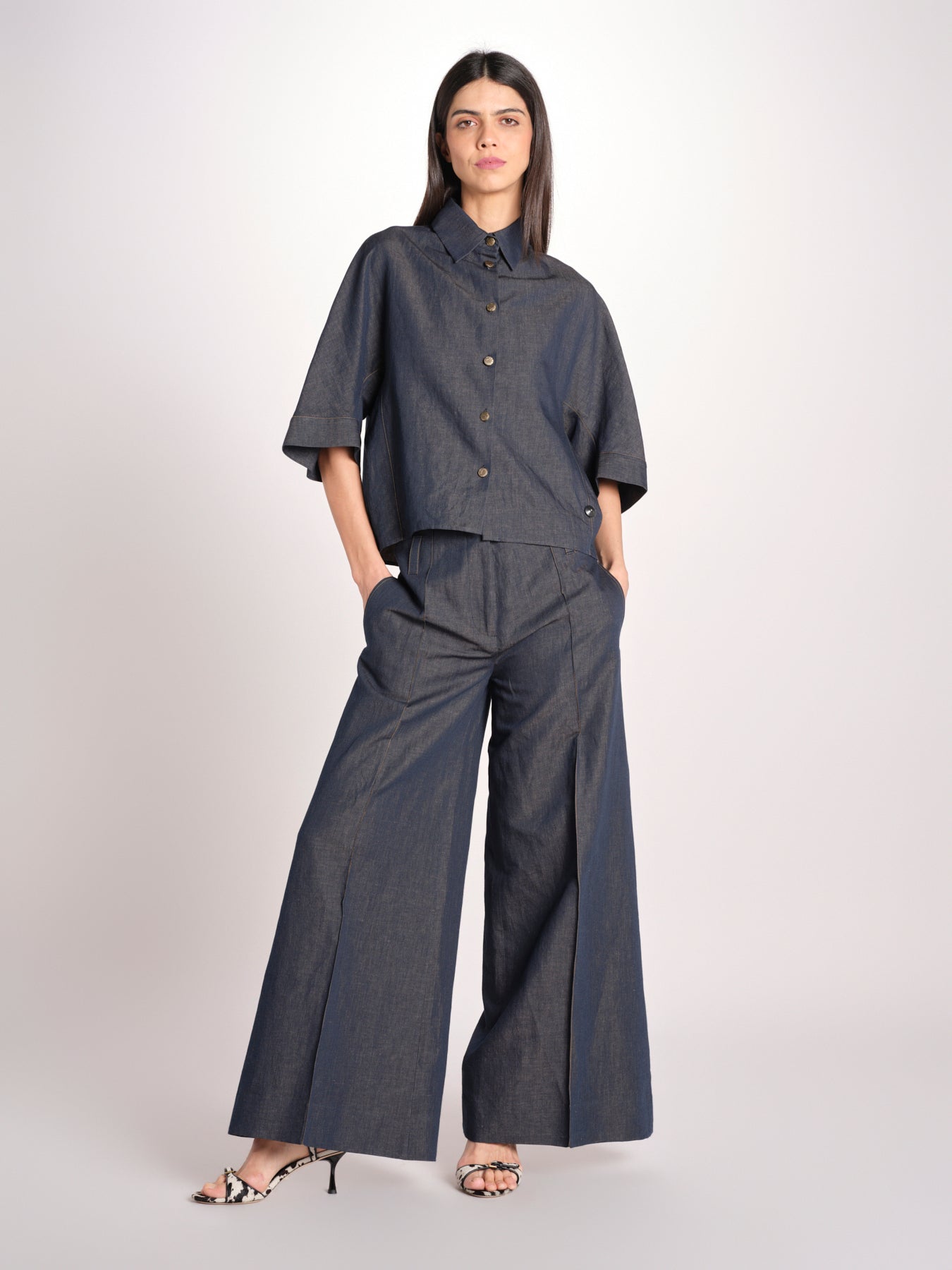 camicia in denim leggero BILYA 33119 356 606 quelledue 