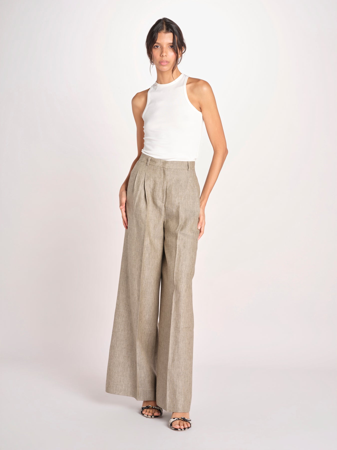 pantalone con due pinces MONIQUE 689 503 26 MORO quelledue 