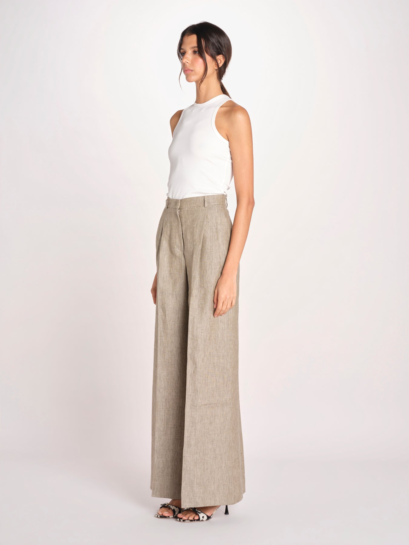 pantalone con due pinces MONIQUE 689 503 26 MORO quelledue 
