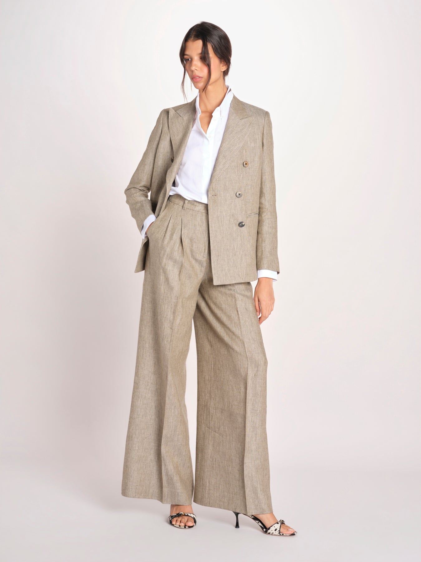 pantalone con due pinces MONIQUE 689 503 26 MORO quelledue 