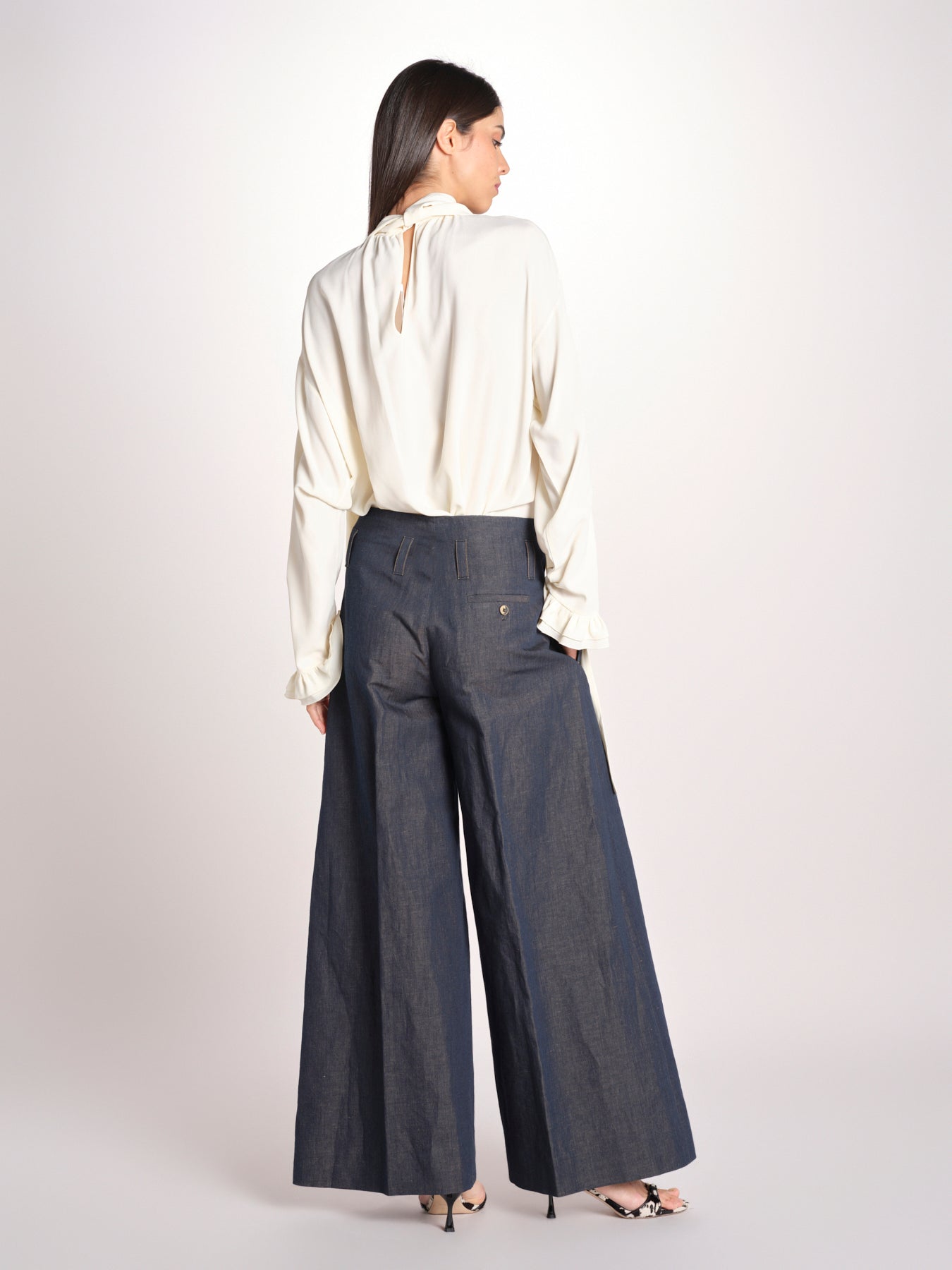 pantalone largo con nervature ORIANA 540 356 606 quelledue 