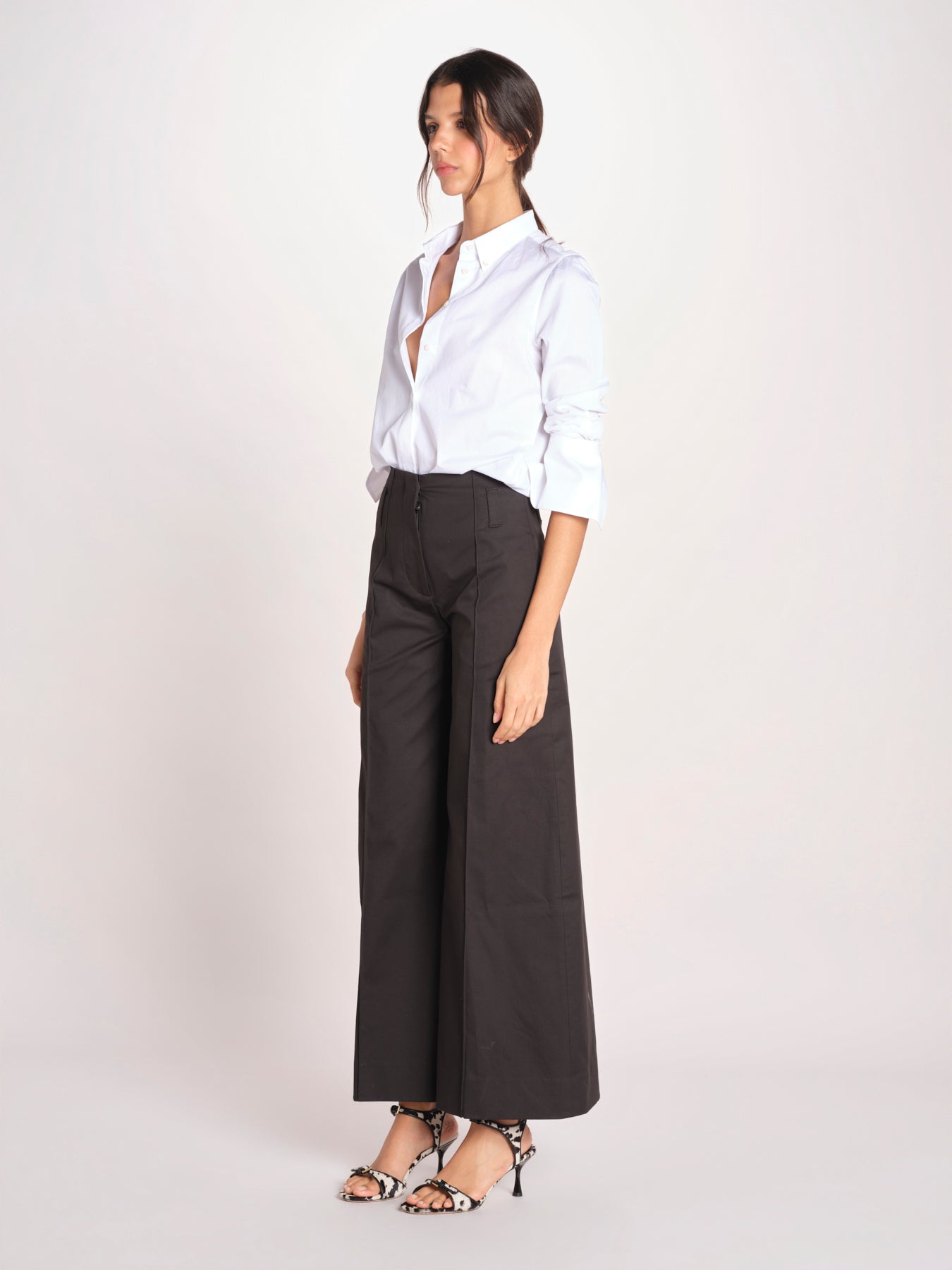 pantalone largo con nervature ORIANA 540 54 3 NERO quelledue 