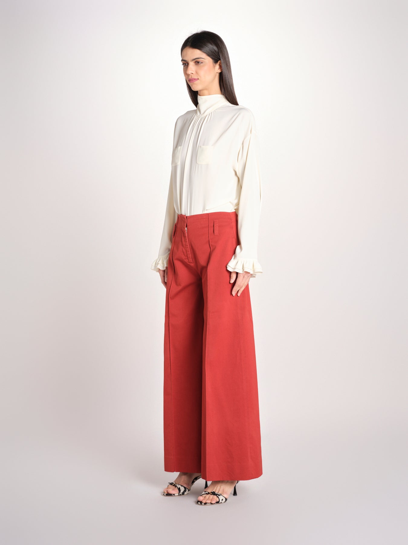 pantalone largo con nervature tinto in capo ORIANA 540 801 48 MATTONE quelledue 
