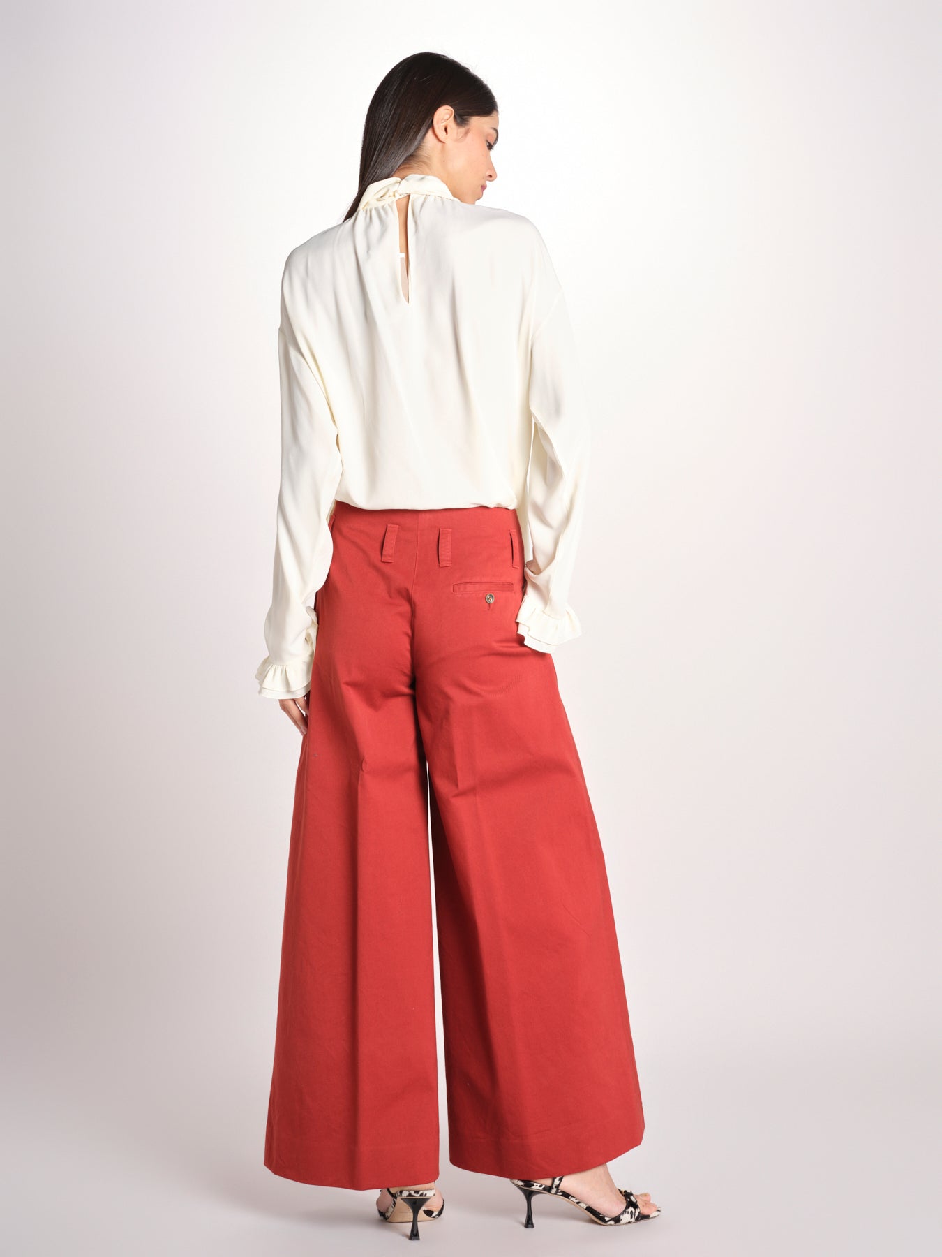 pantalone largo con nervature tinto in capo ORIANA 540 801 48 MATTONE quelledue 