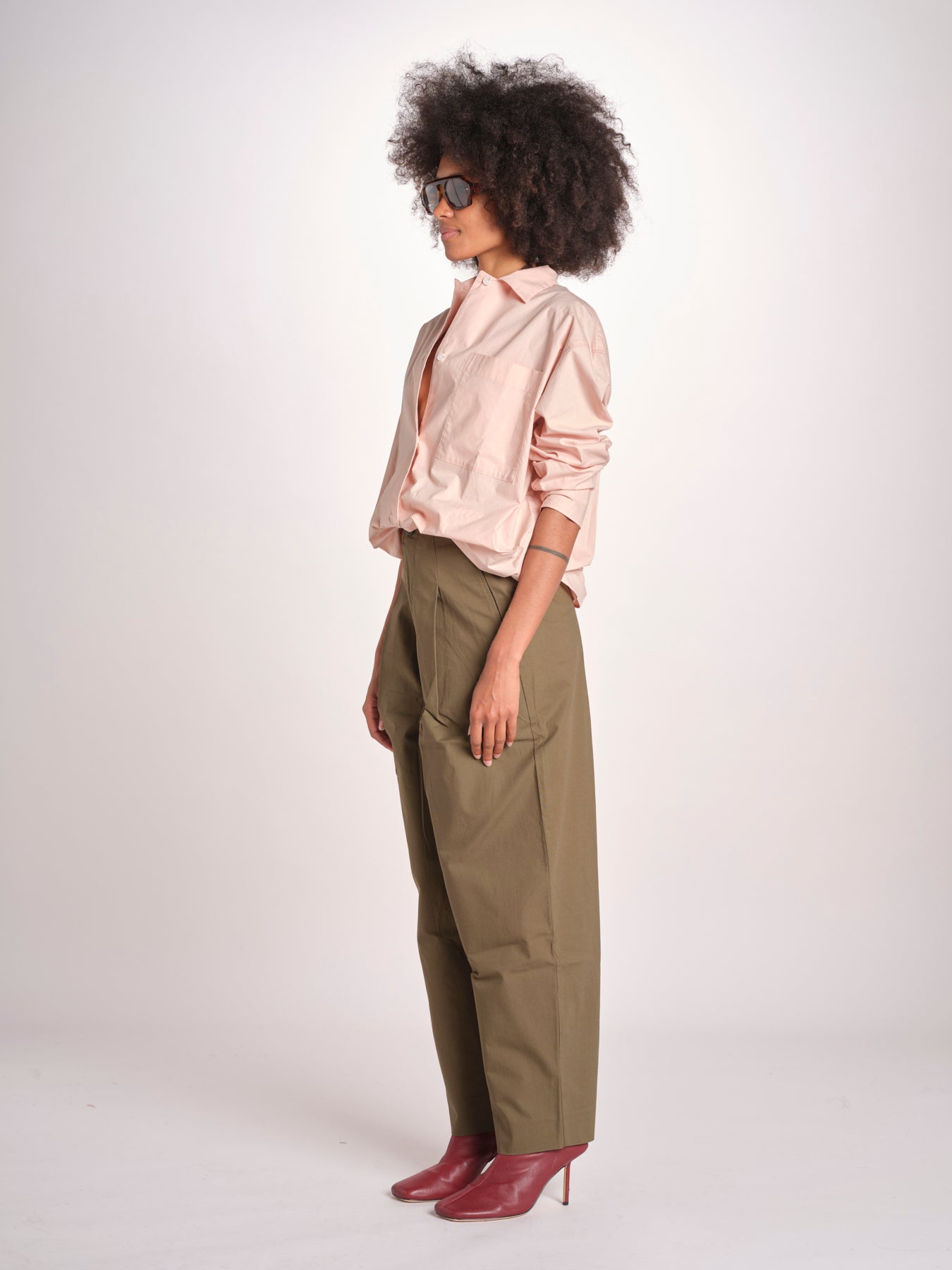 pantalone baloon con pinces PAN0623DALEY KAKI KAK0126S soeur 