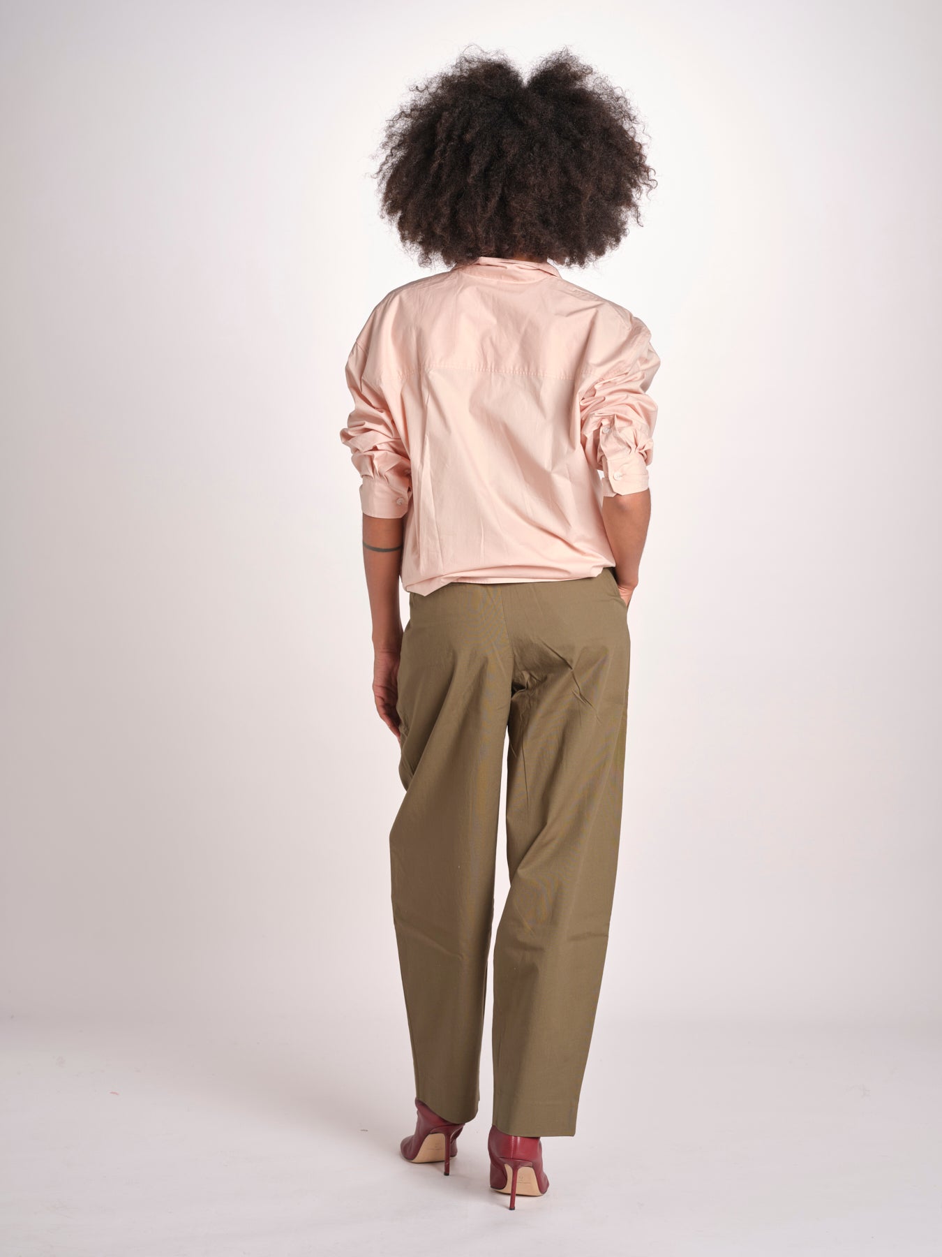 pantalone baloon con pinces PAN0623DALEY KAKI KAK0126S soeur 