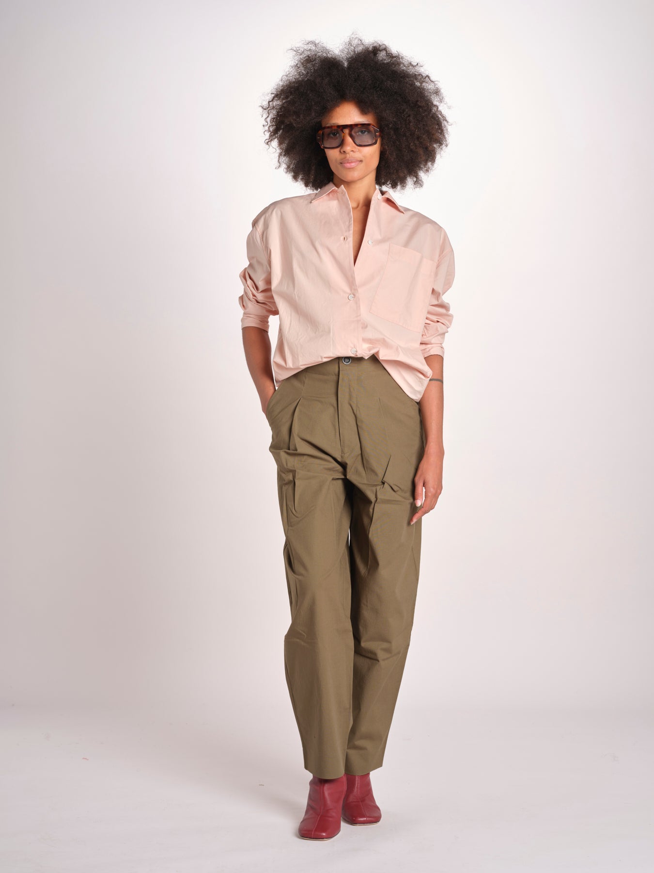 pantalone baloon con pinces PAN0623DALEY KAKI KAK0126S soeur 