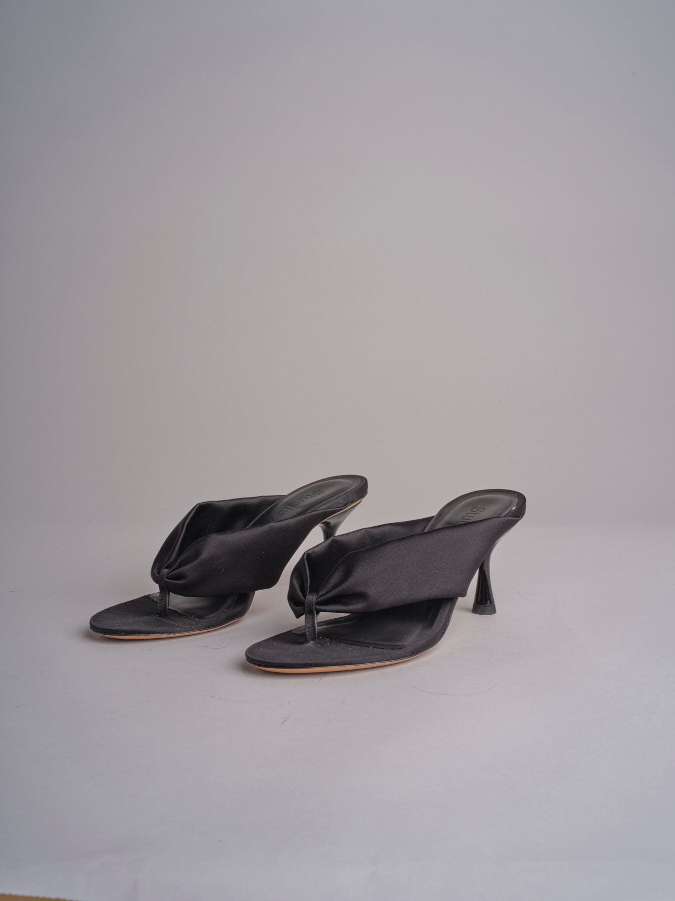  PALOMA BLK studio AMELIA 