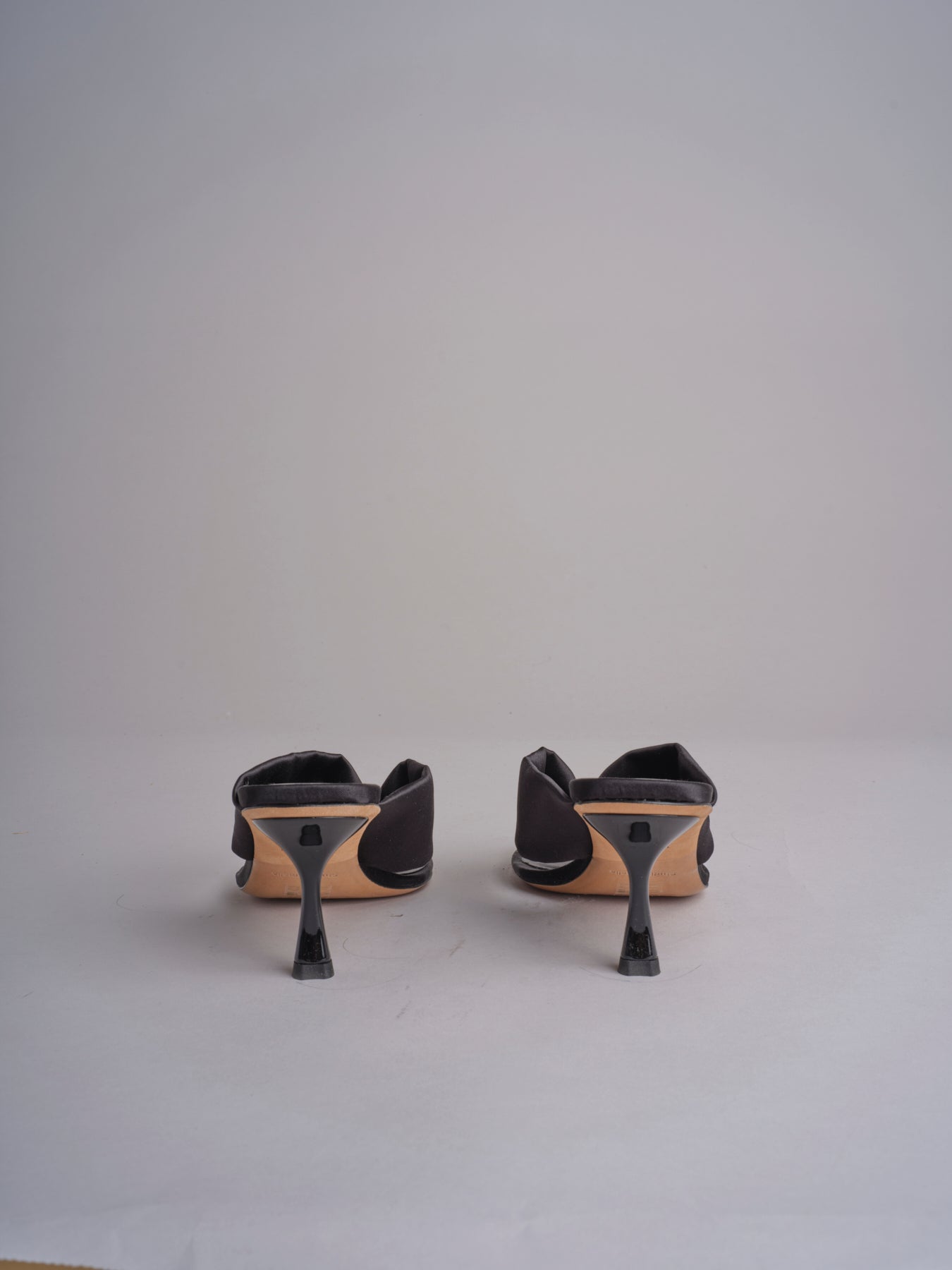  PALOMA BLK studio AMELIA 