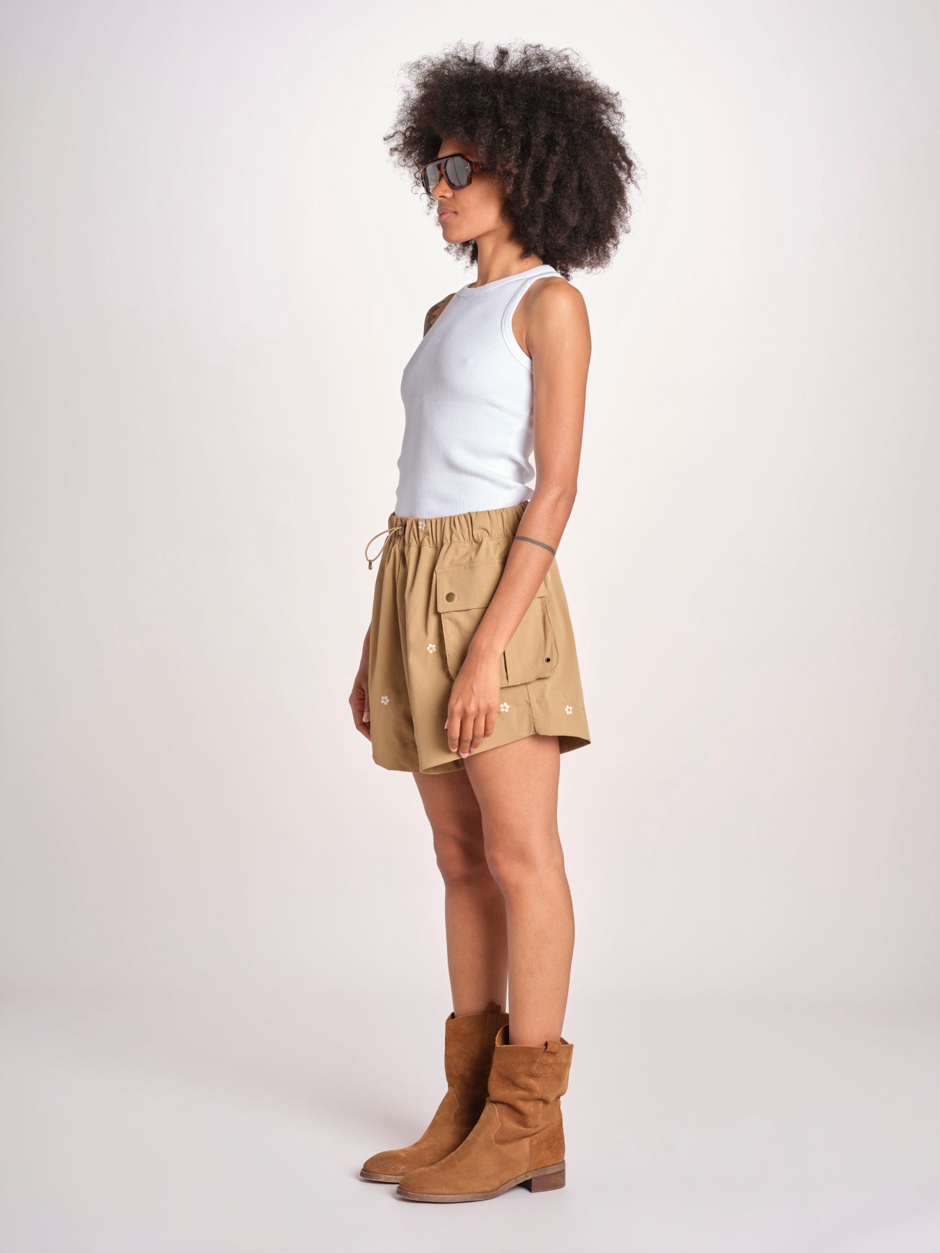short con fiorellini ricamati THE EMBROIDERED OWB0007575 KAKI the GREAT 
