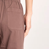 pantalone diritto con elastico in vita PENSIL ESSELING BROWN true avenue 